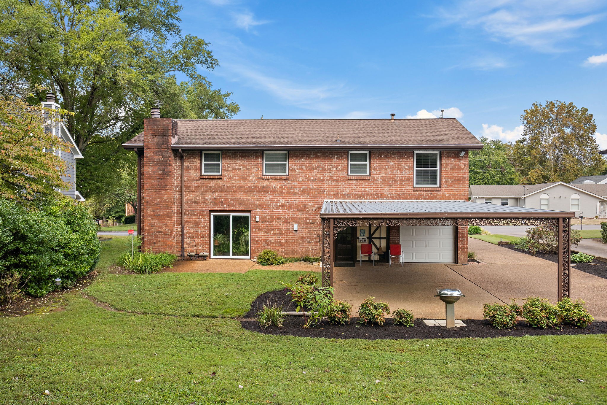 4389 Baton Rouge Dr