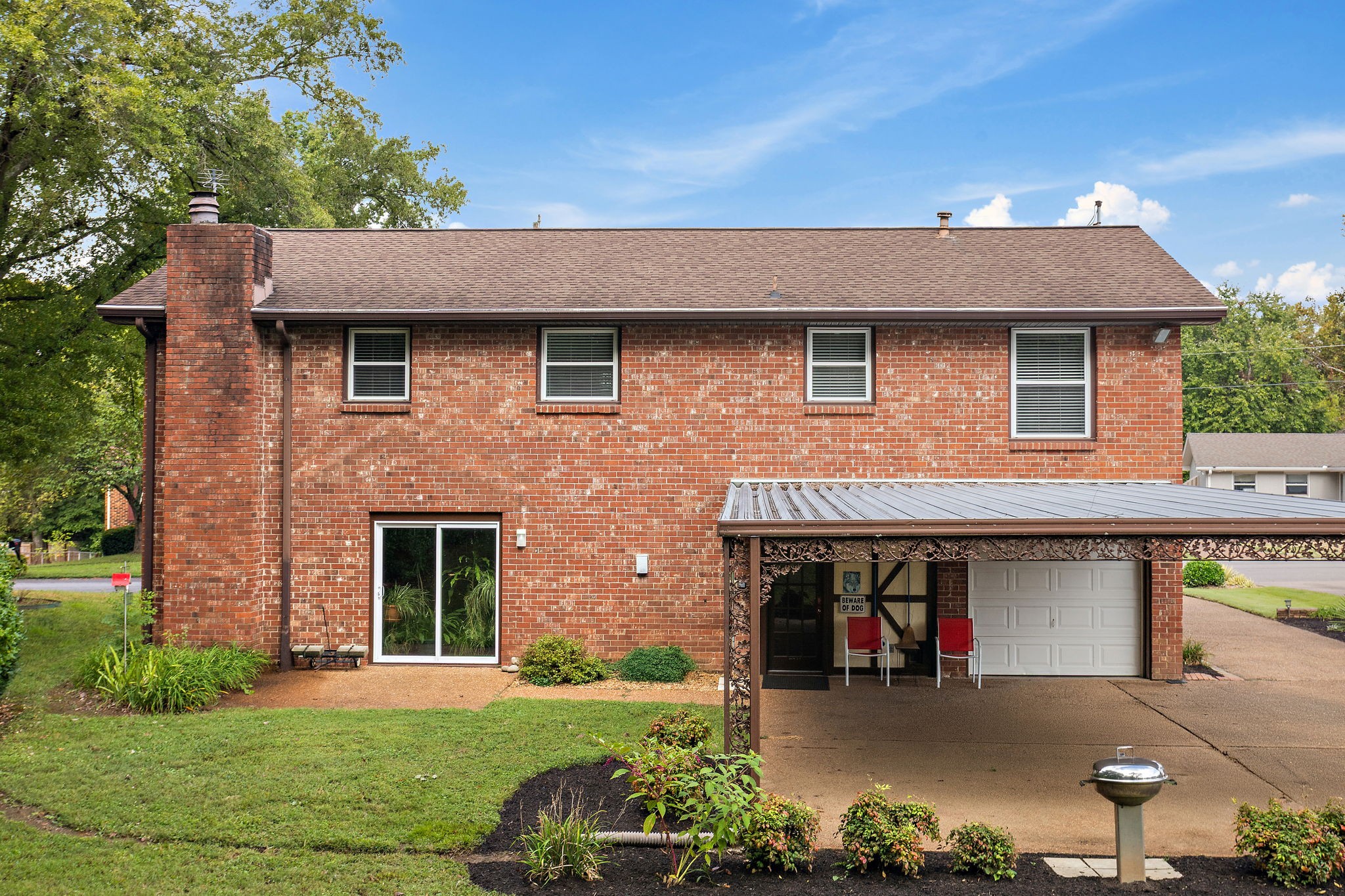 4389 Baton Rouge Dr