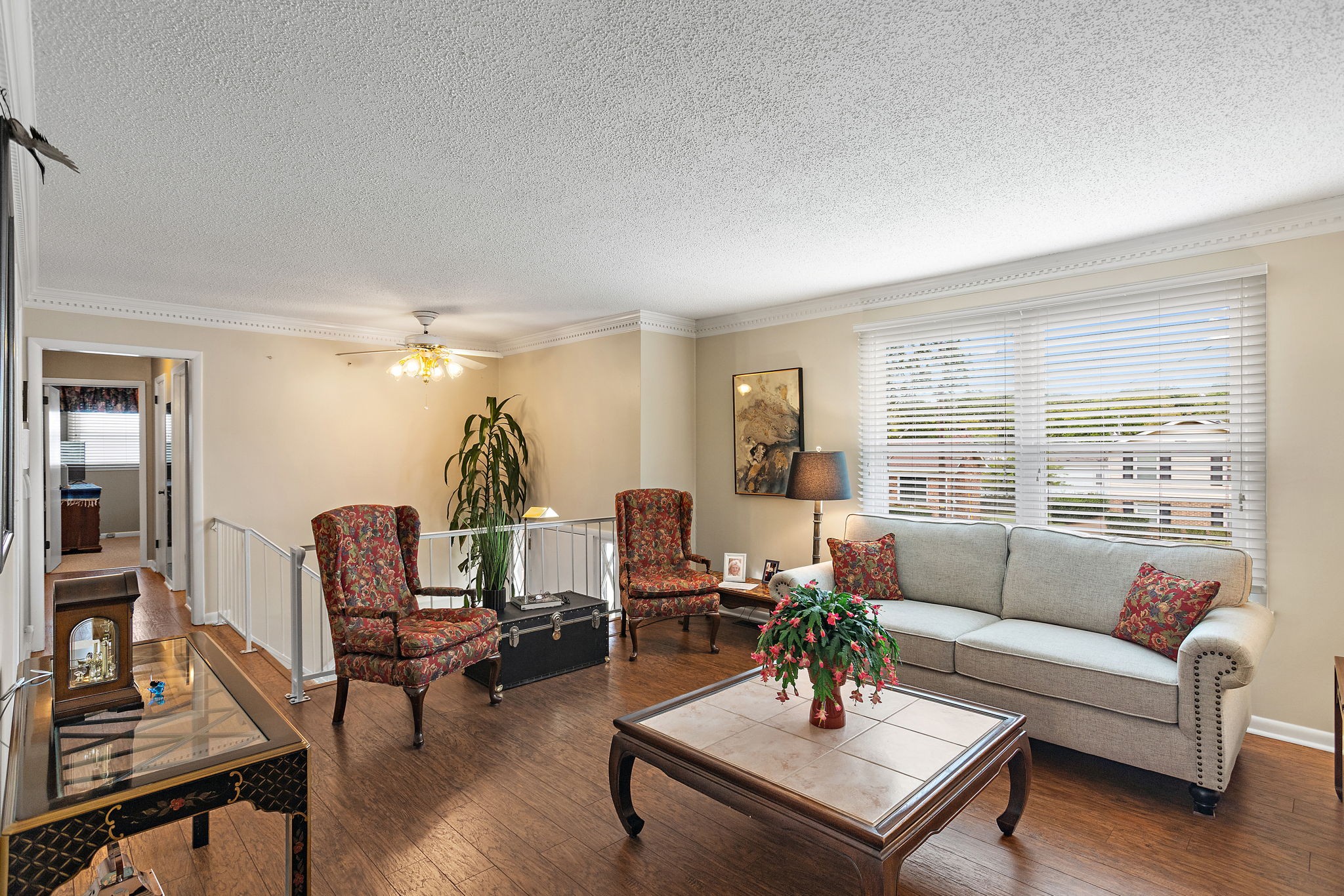 4389 Baton Rouge Dr