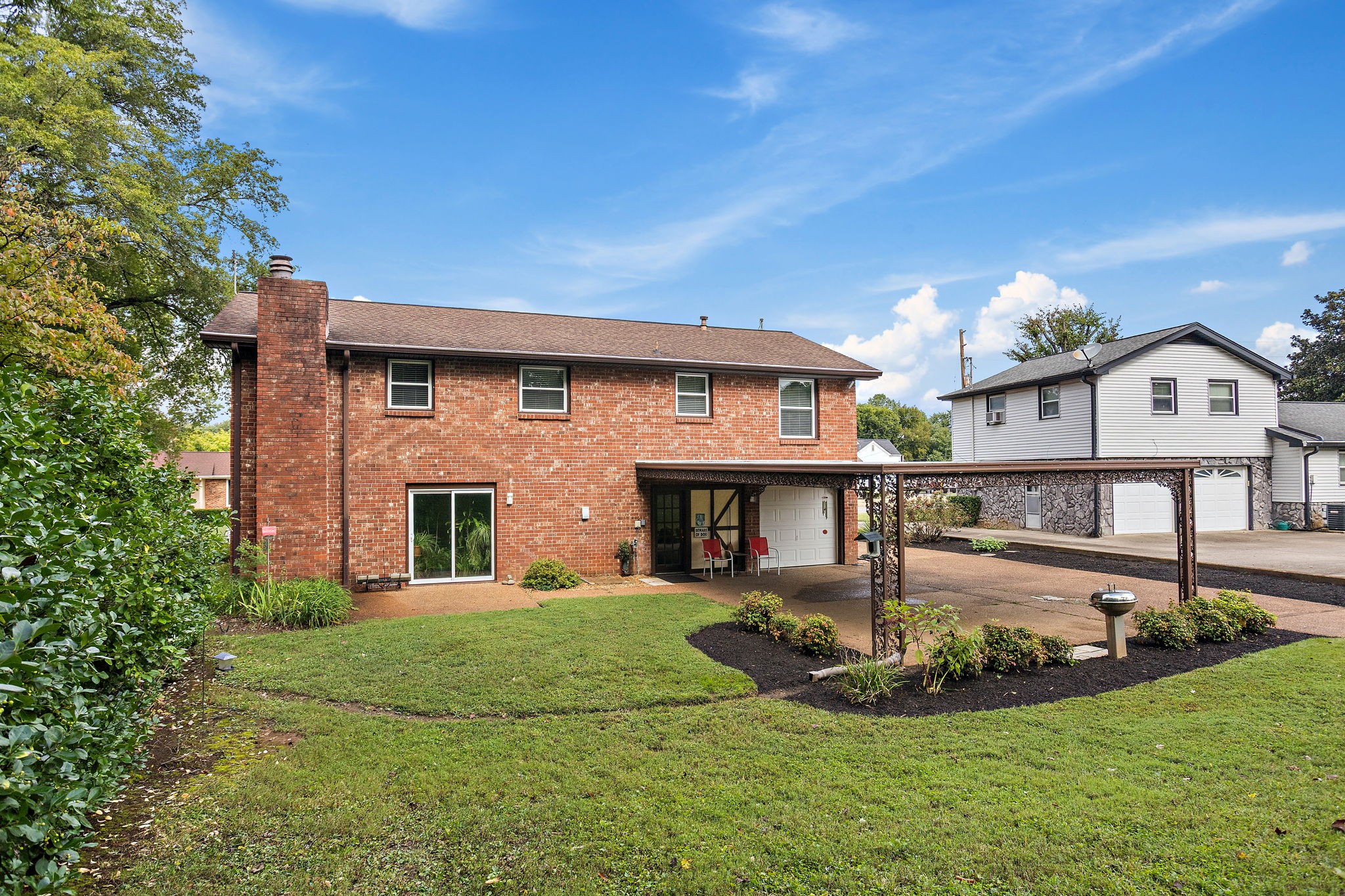 4389 Baton Rouge Dr