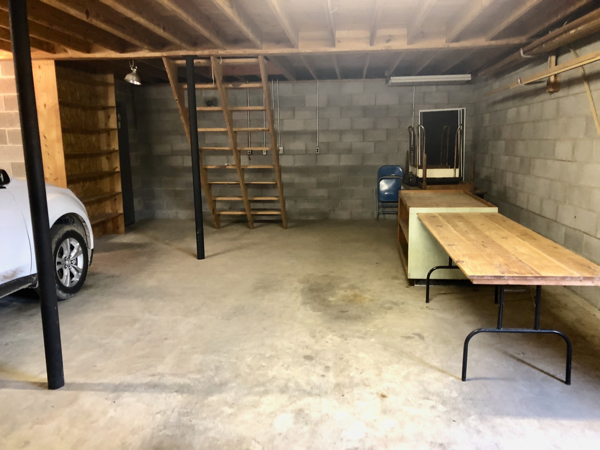 1109 Edgehill Dr
