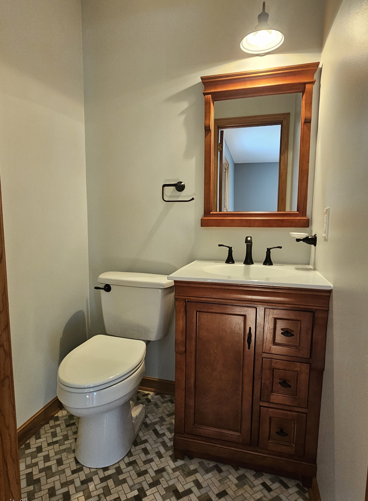 316 River Dr