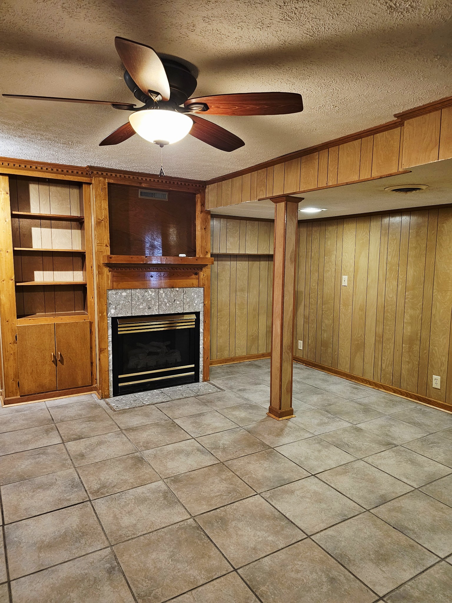 316 River Dr
