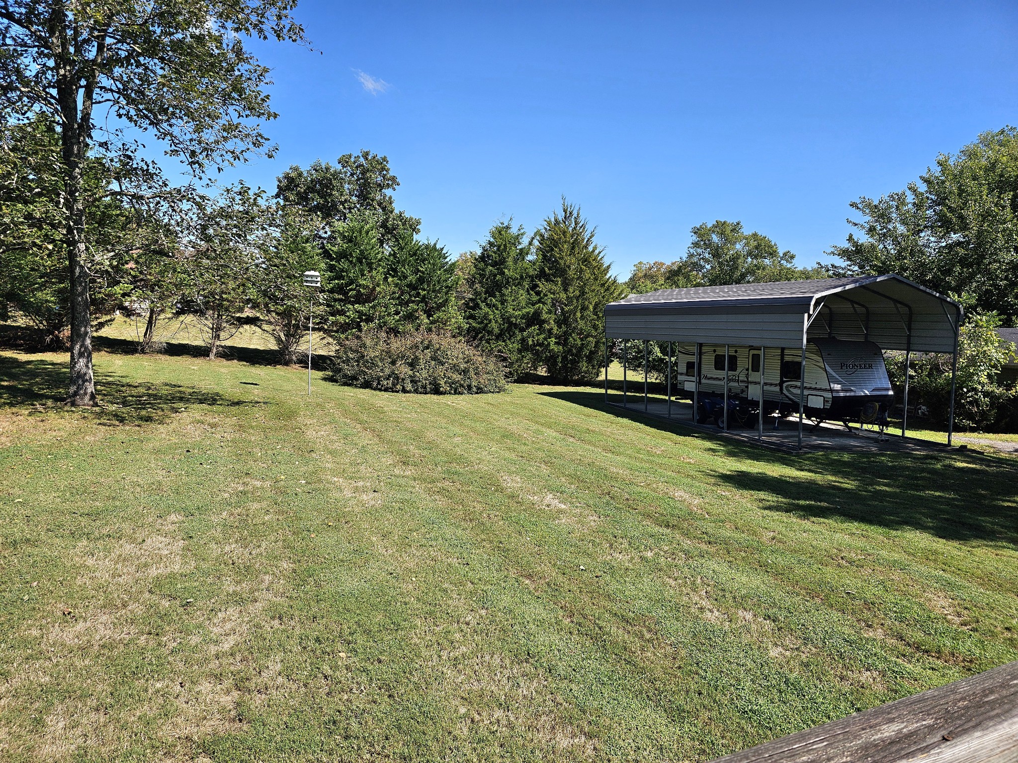 316 River Dr