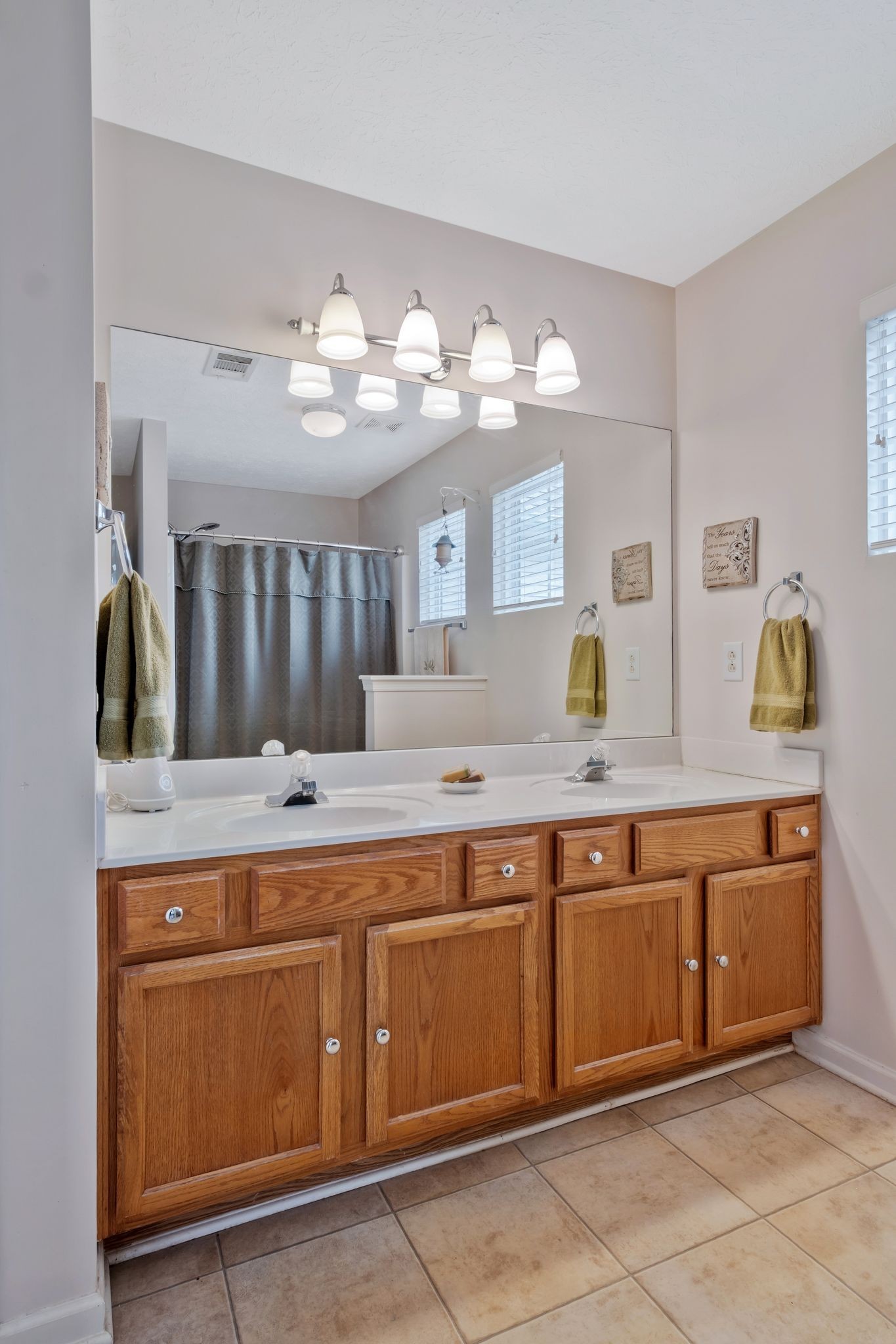 747 Tulip Grove Rd Unit: 901