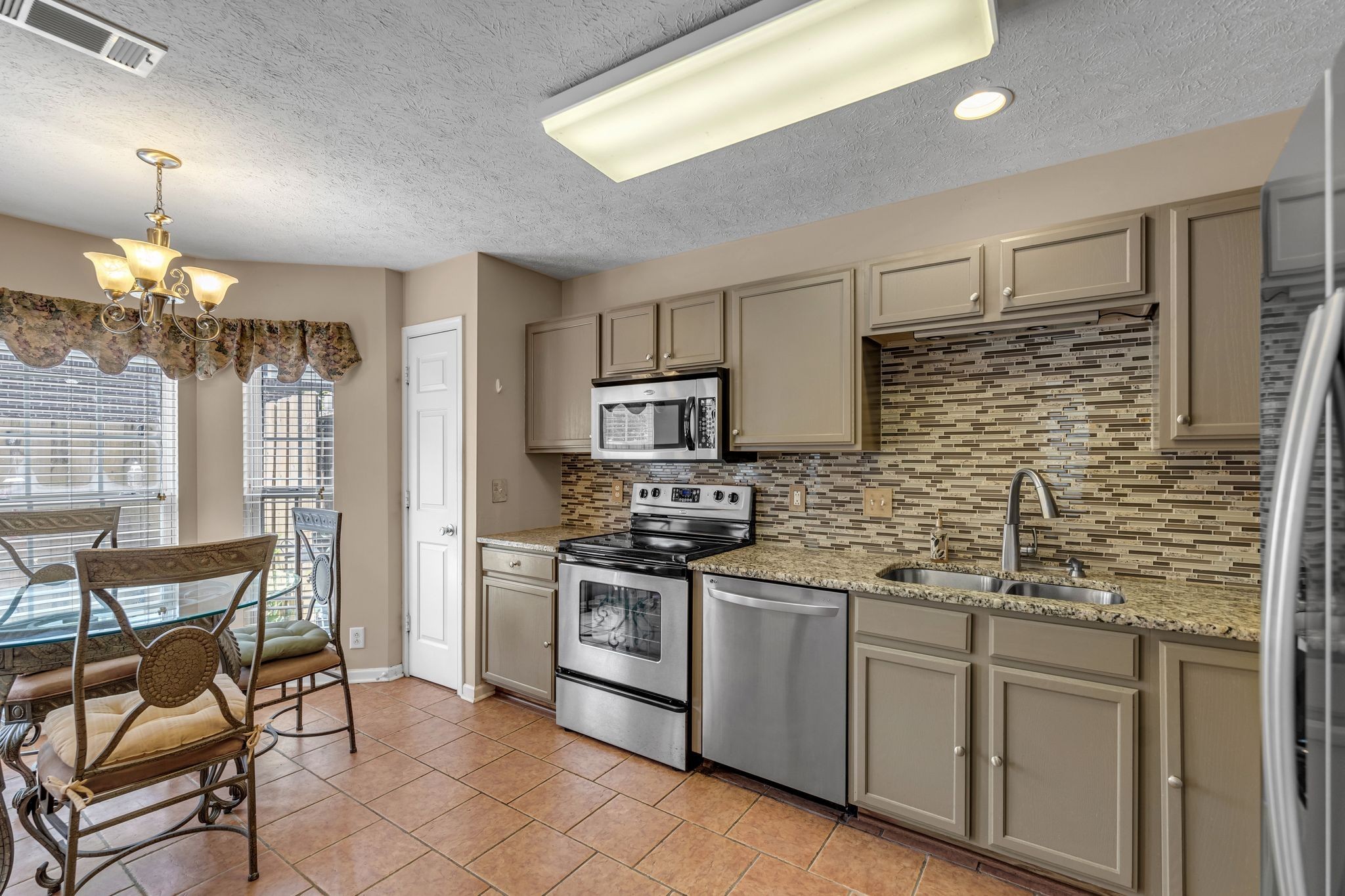 747 Tulip Grove Rd Unit: 901