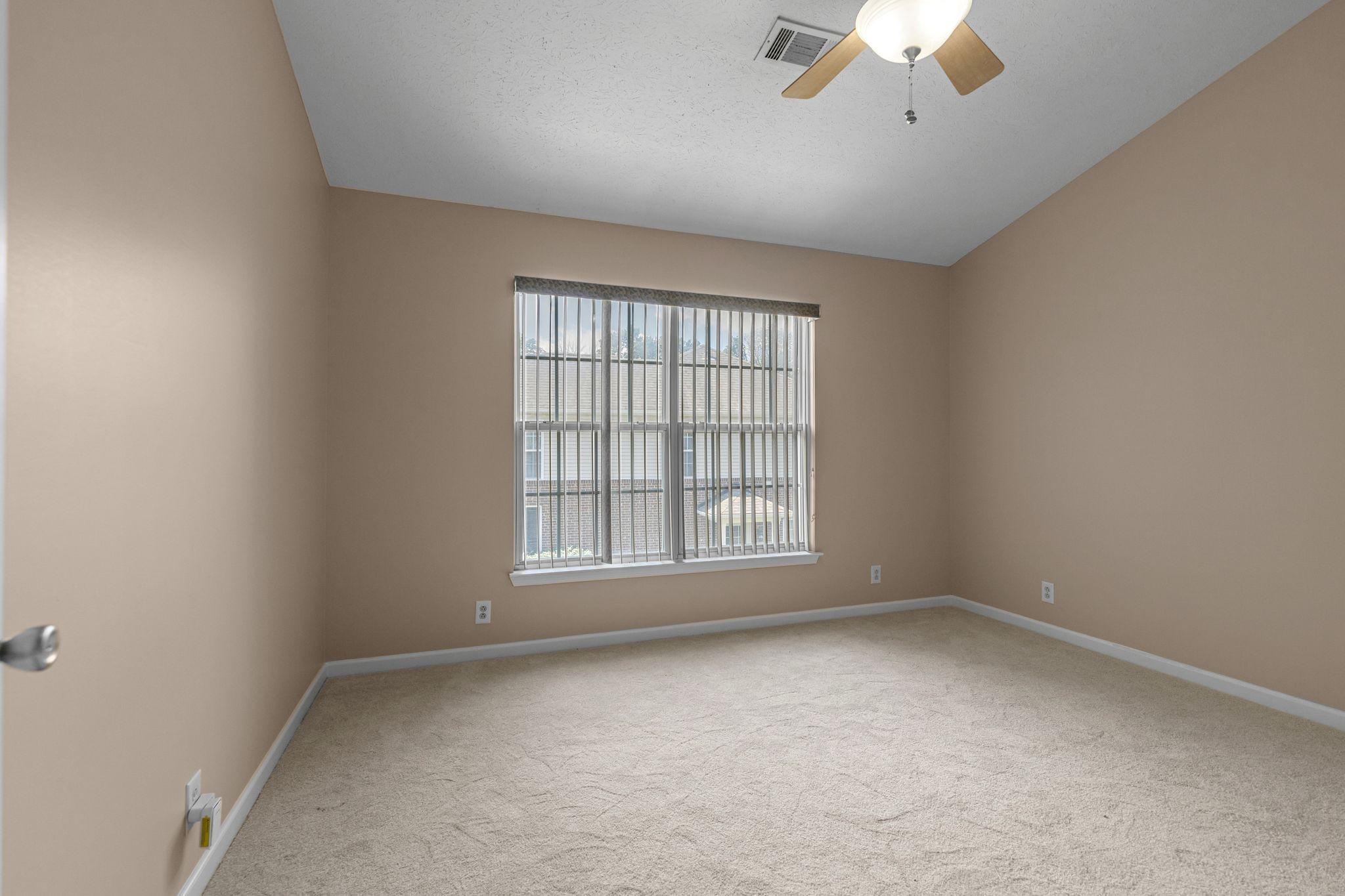 747 Tulip Grove Rd Unit: 901