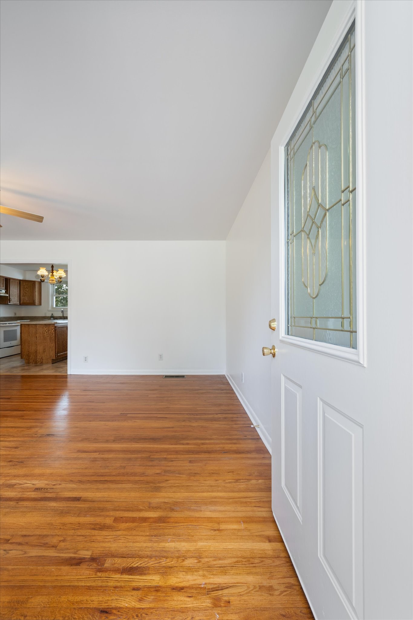 2410 Fairbrook Dr