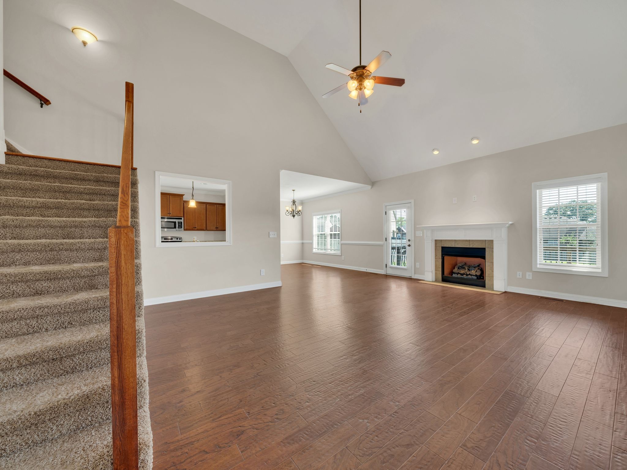 1274 Snowball Ln