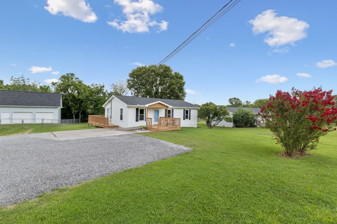 233 Curd Rd