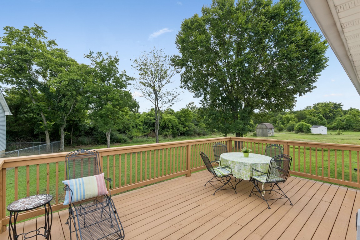 233 Curd Rd