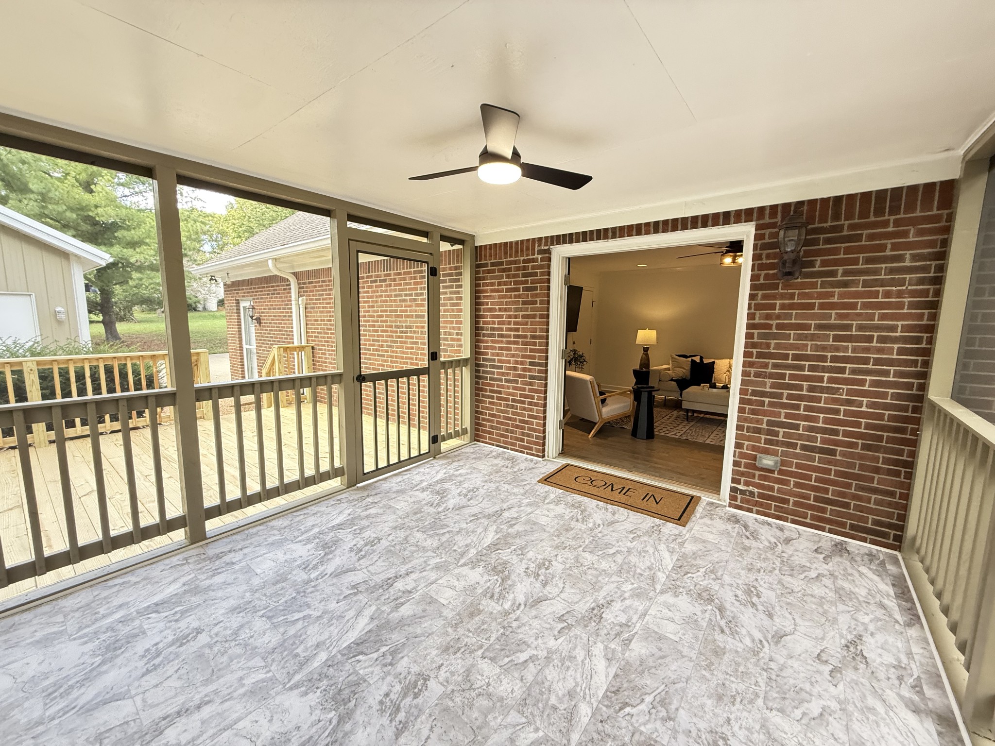 5504 W Shady Trl