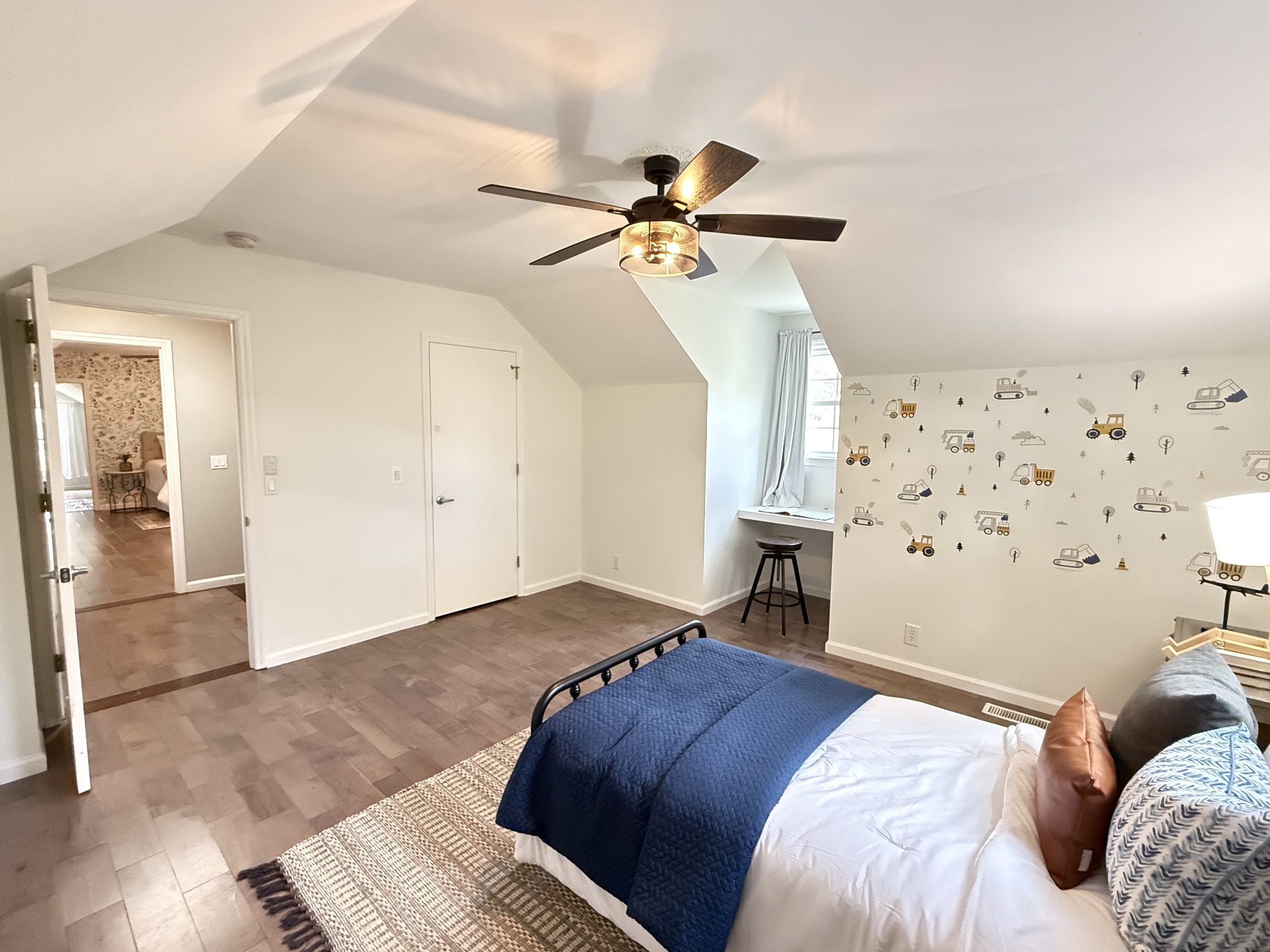 5504 W Shady Trl