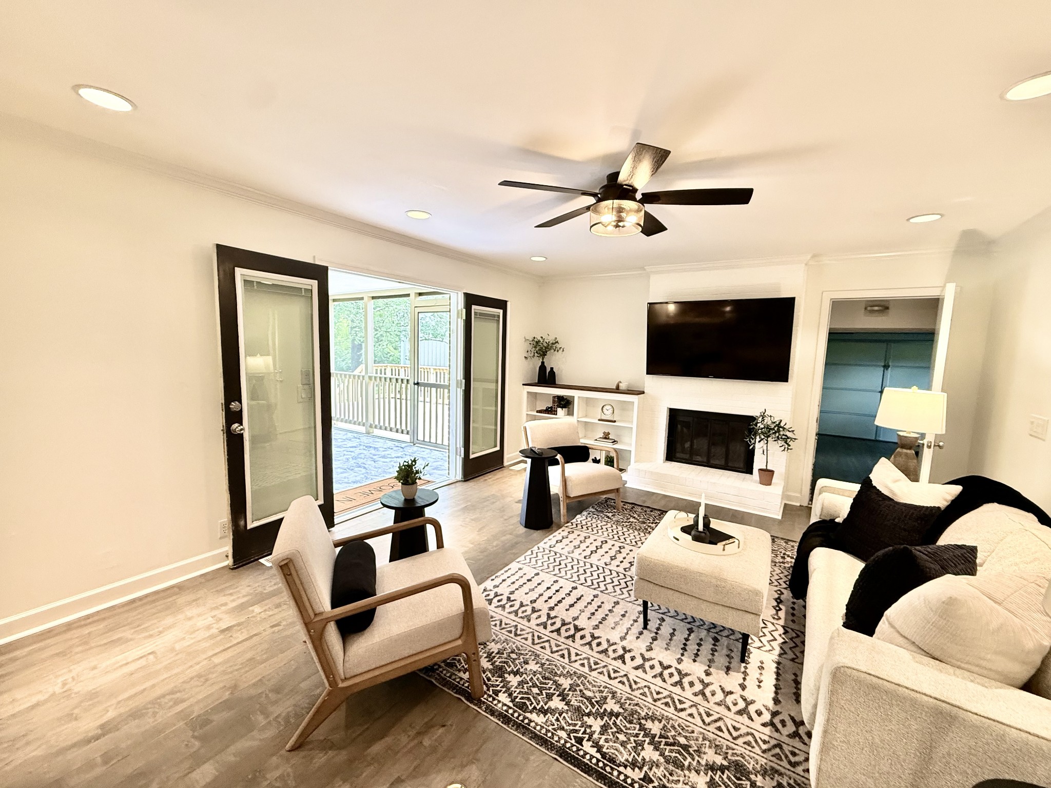 5504 W Shady Trl