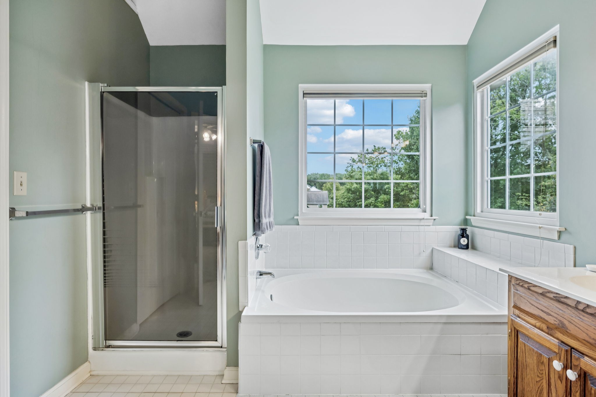 2248 Rolling Hills Dr