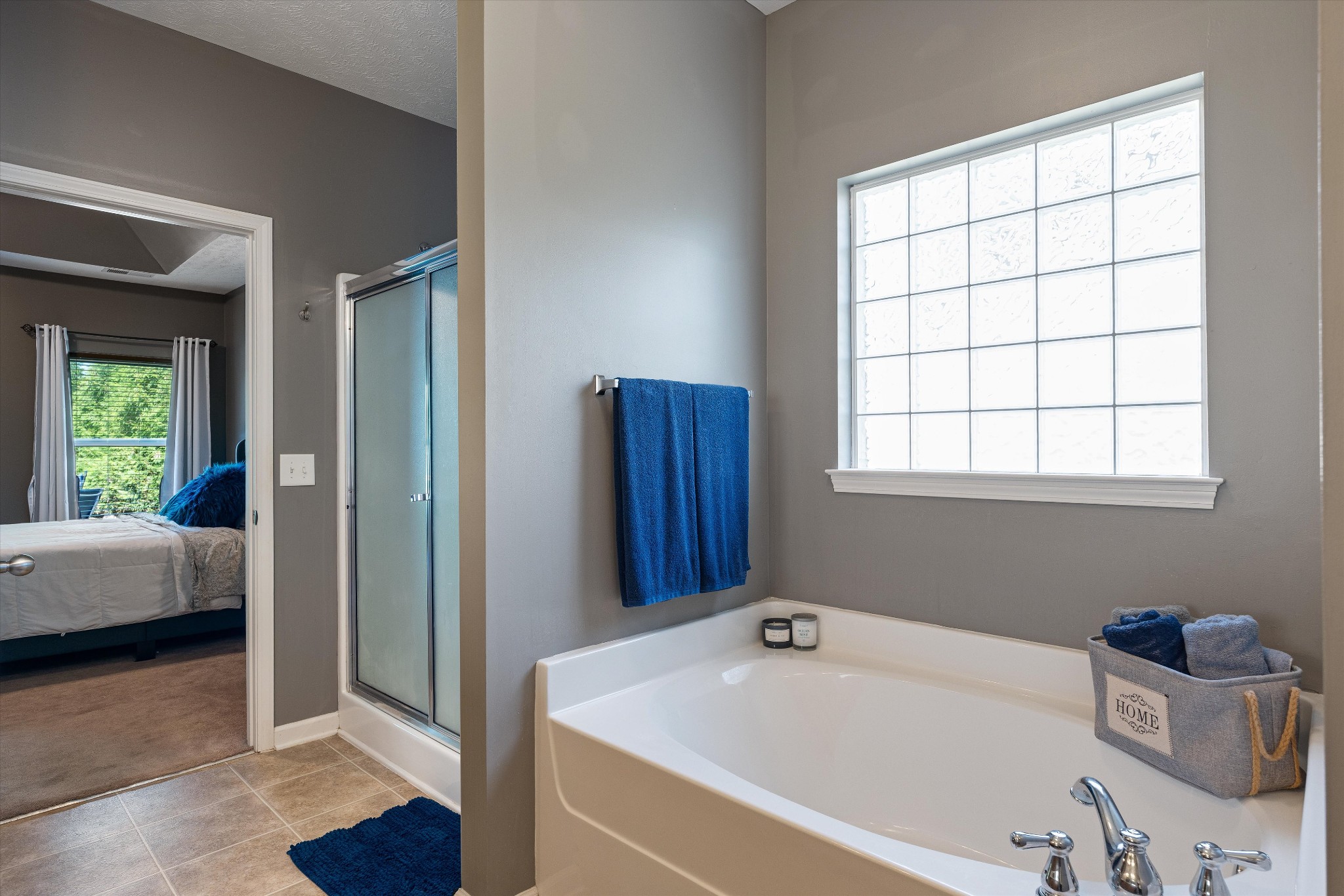 1328 Wentworth Dr