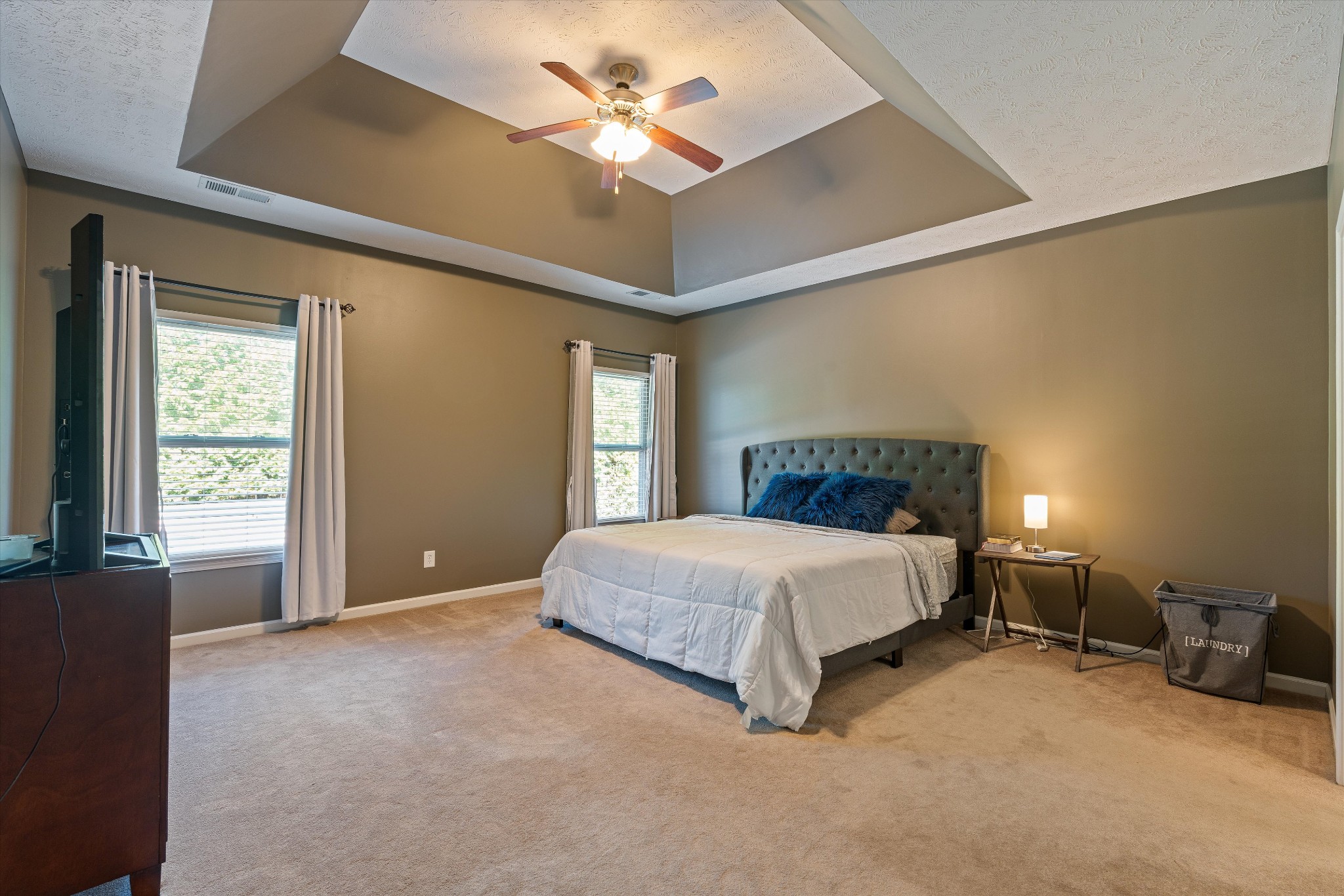 1328 Wentworth Dr