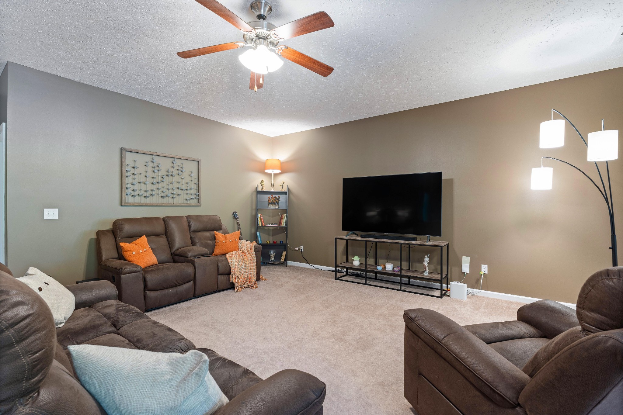 1328 Wentworth Dr