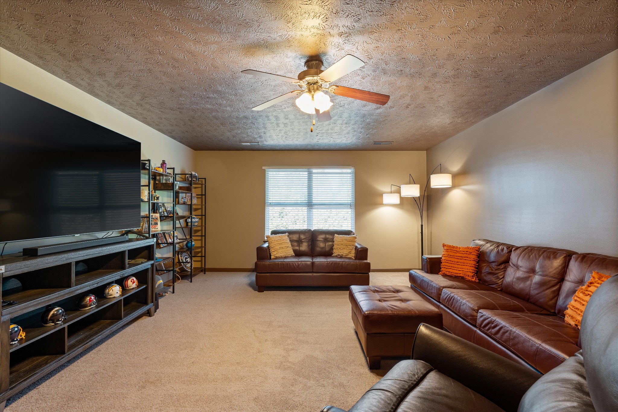 1328 Wentworth Dr