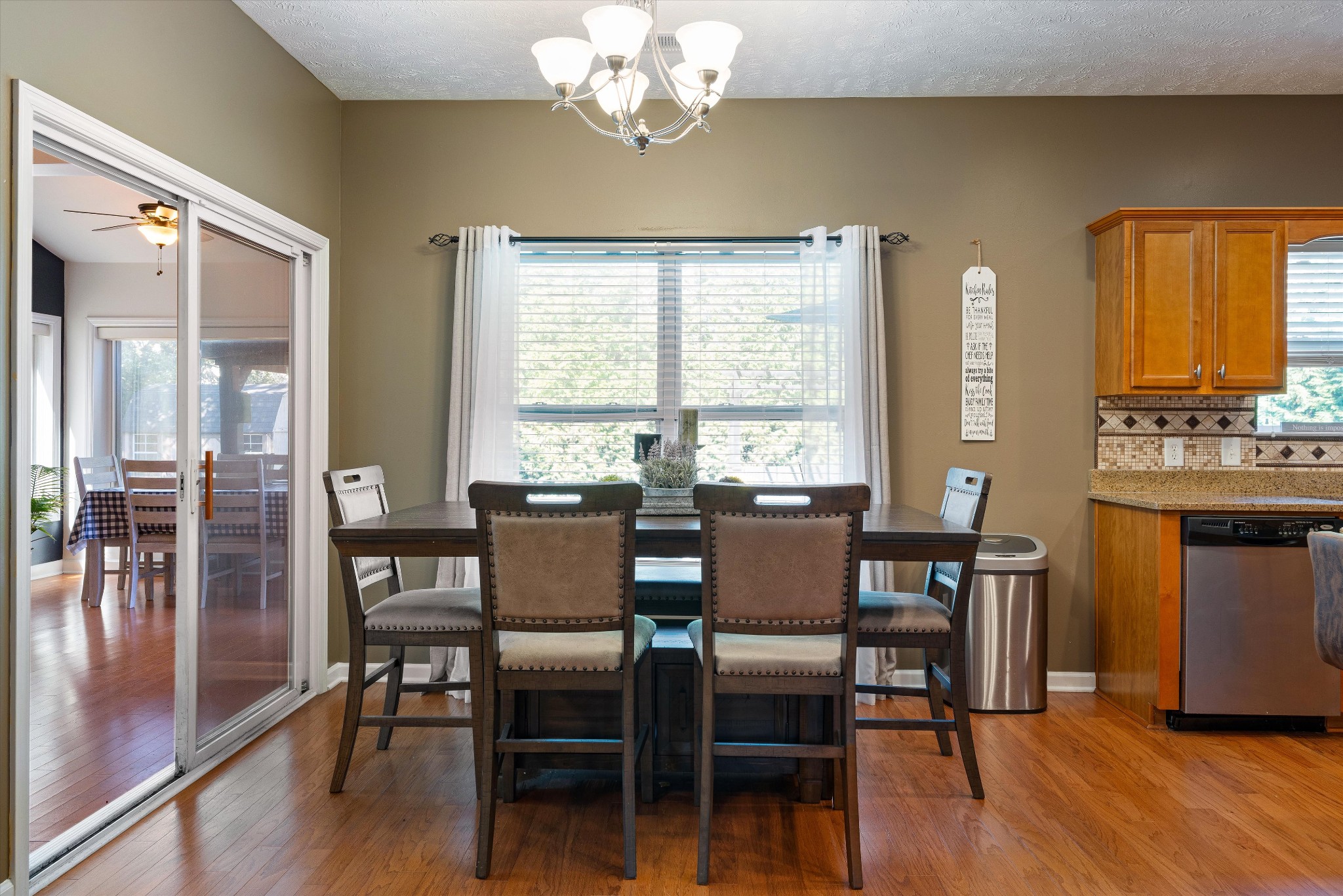 1328 Wentworth Dr