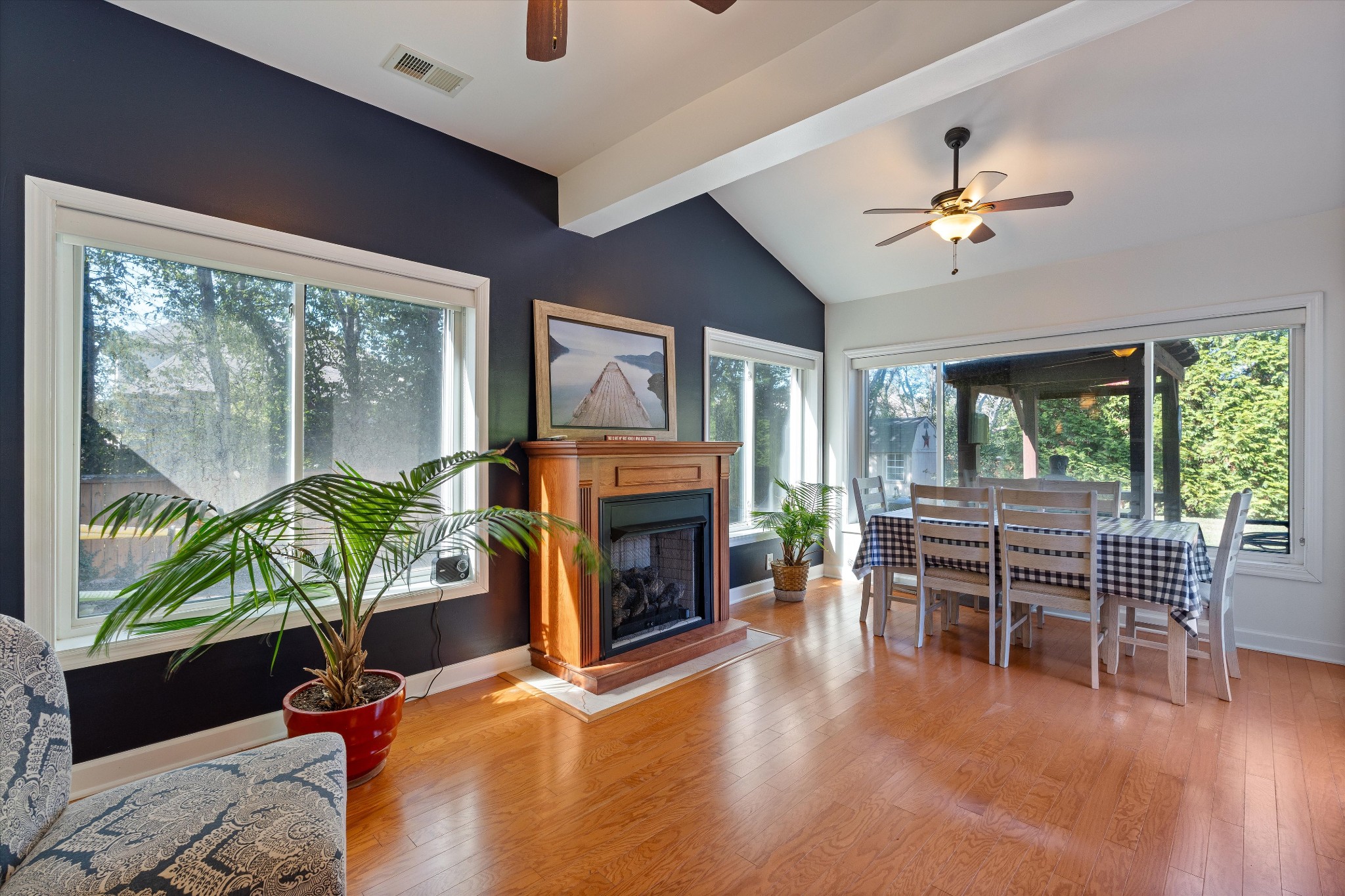 1328 Wentworth Dr