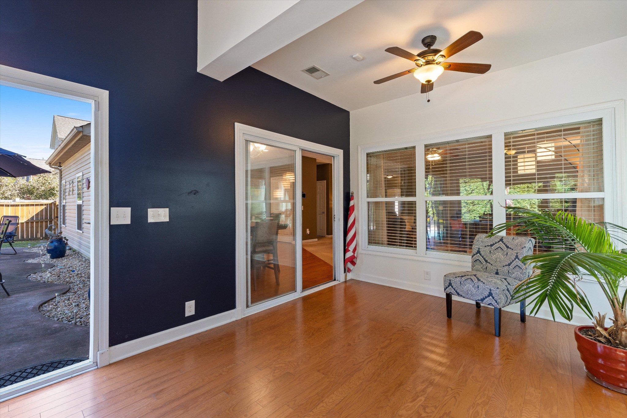 1328 Wentworth Dr