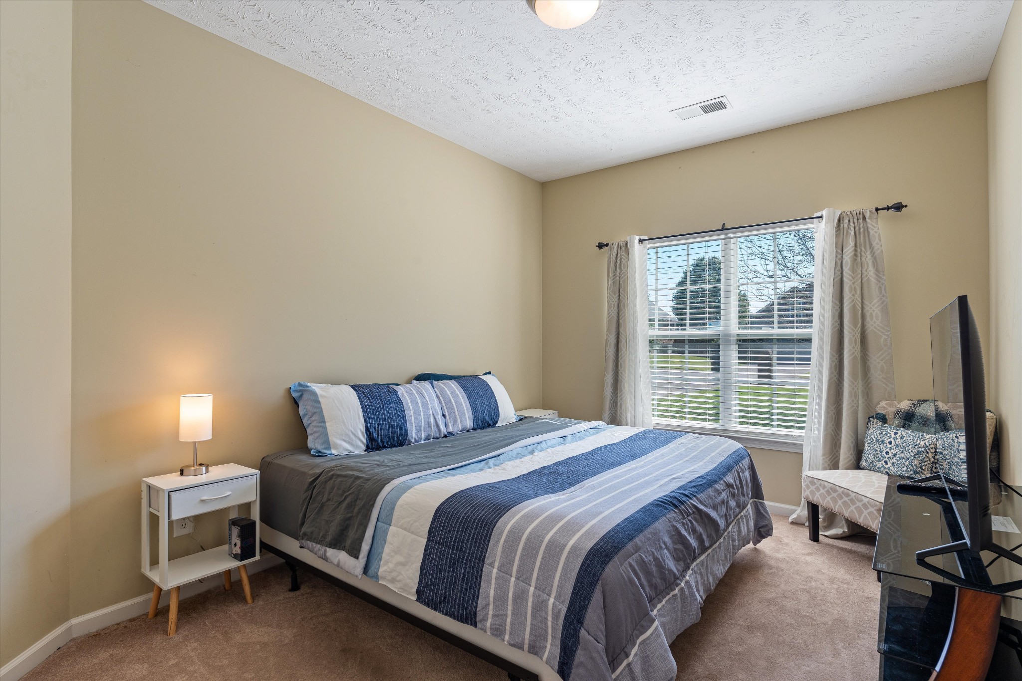 1328 Wentworth Dr