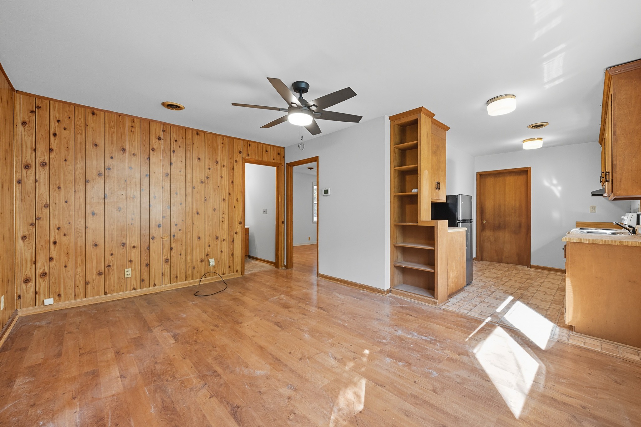 8003 Bonnafair Dr