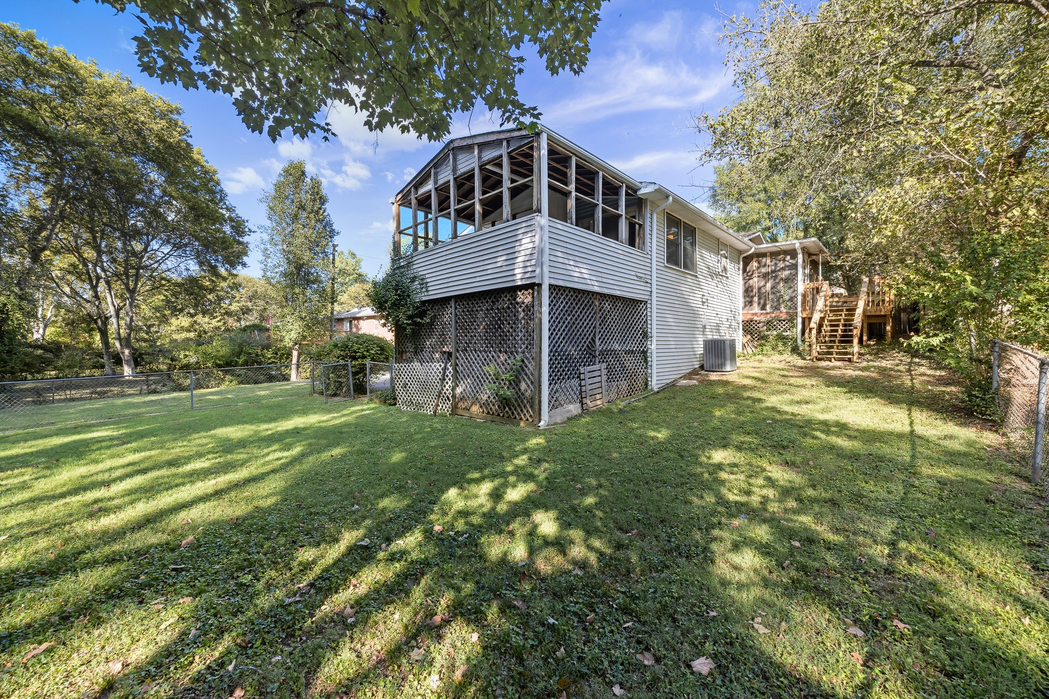 8003 Bonnafair Dr