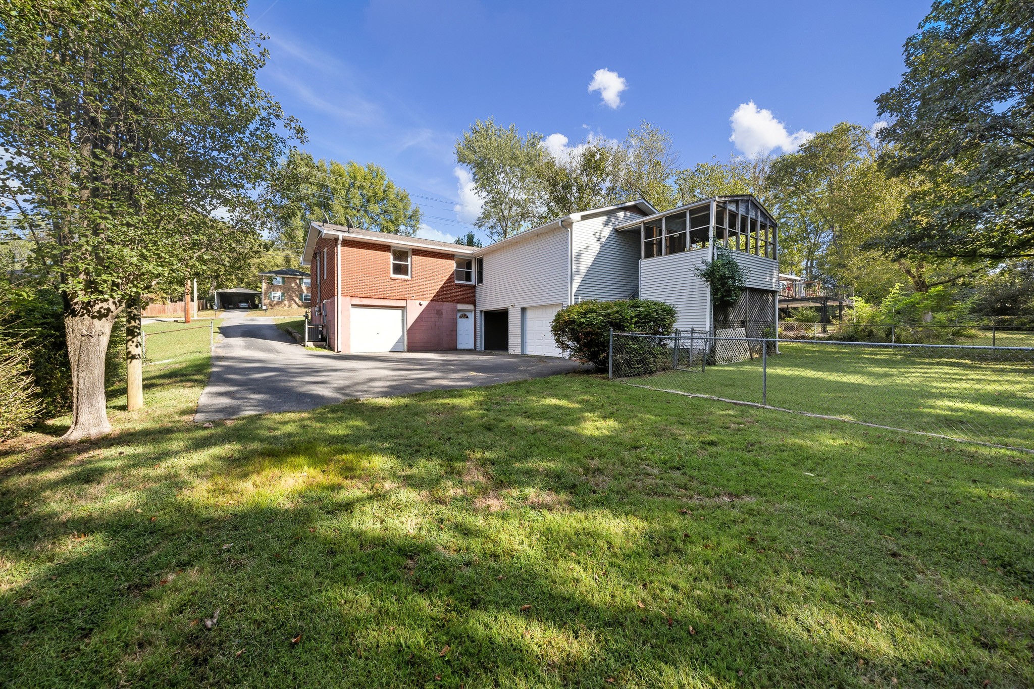 8003 Bonnafair Dr