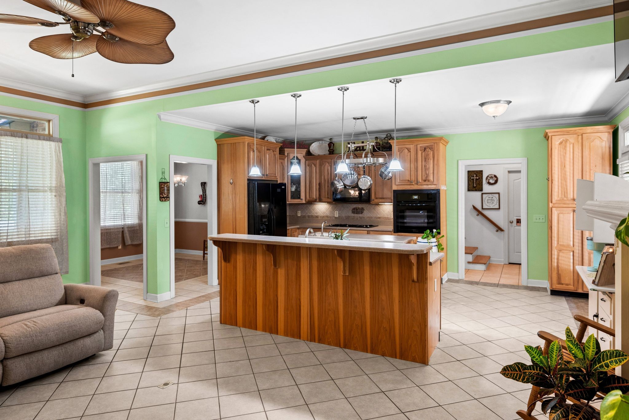 1295 Campbell Rd