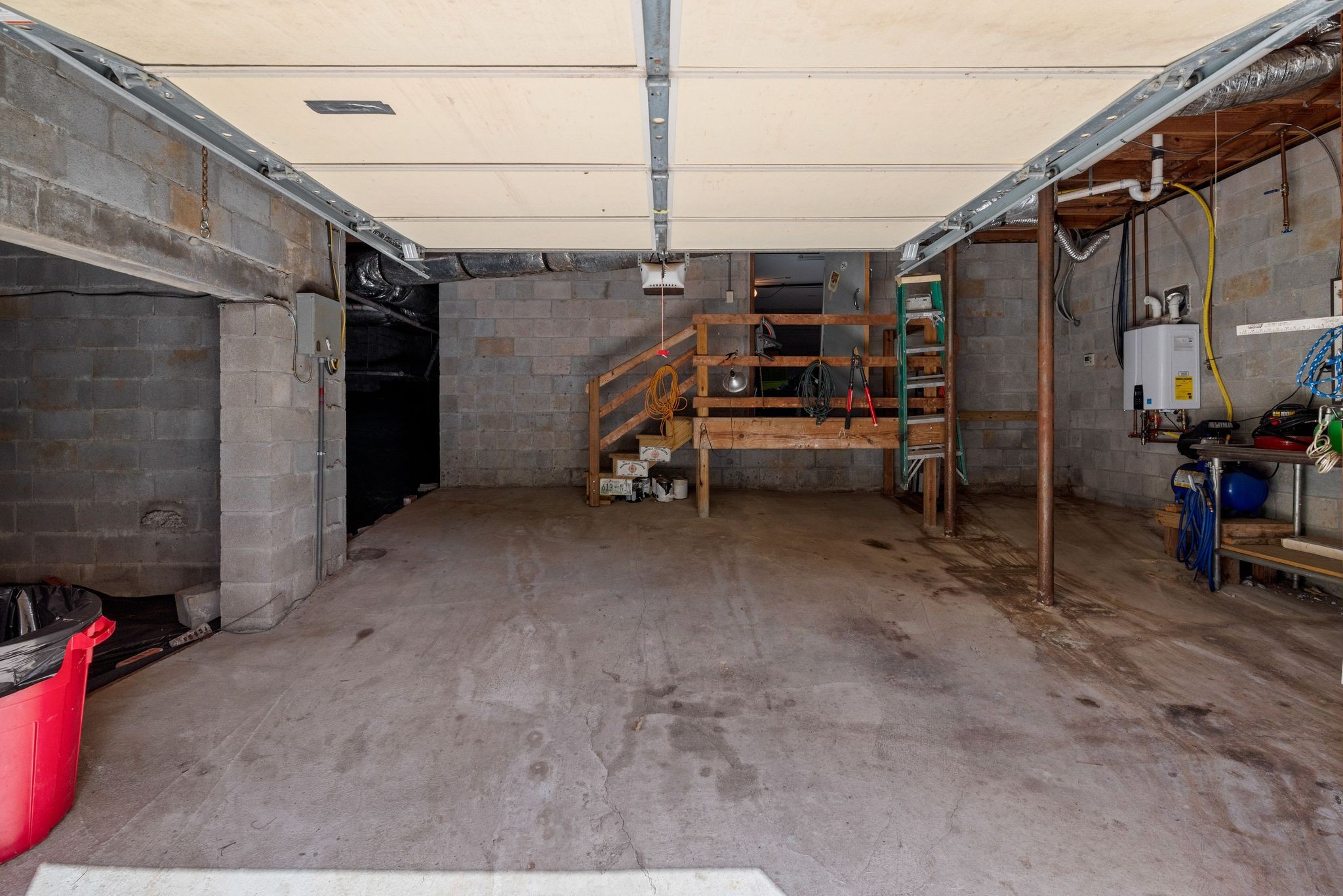 1295 Campbell Rd