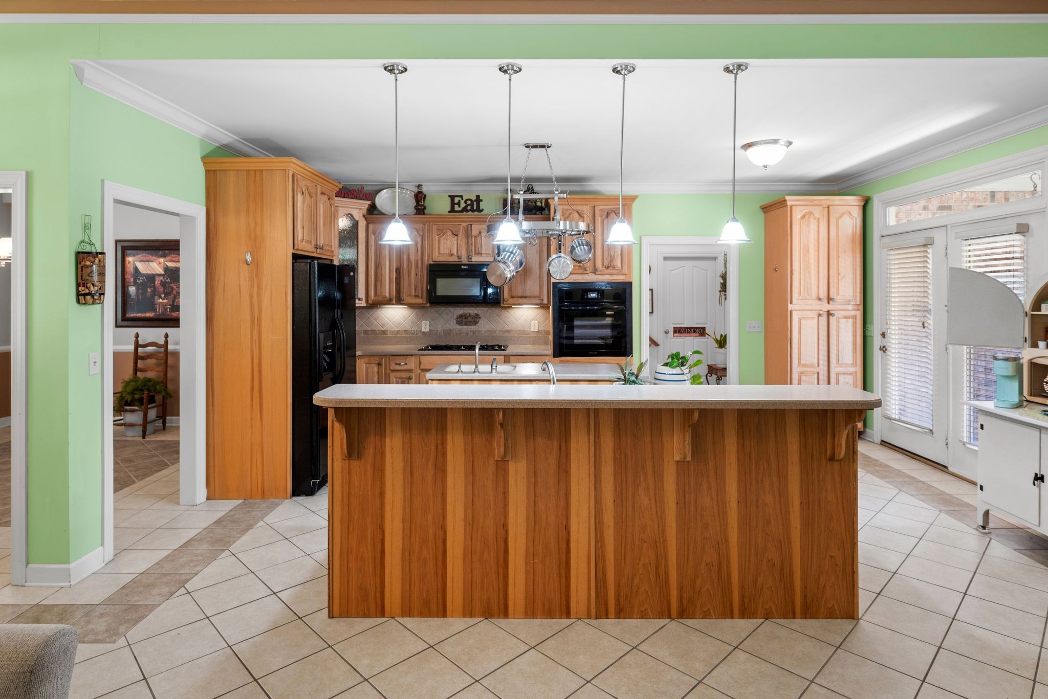 1295 Campbell Rd