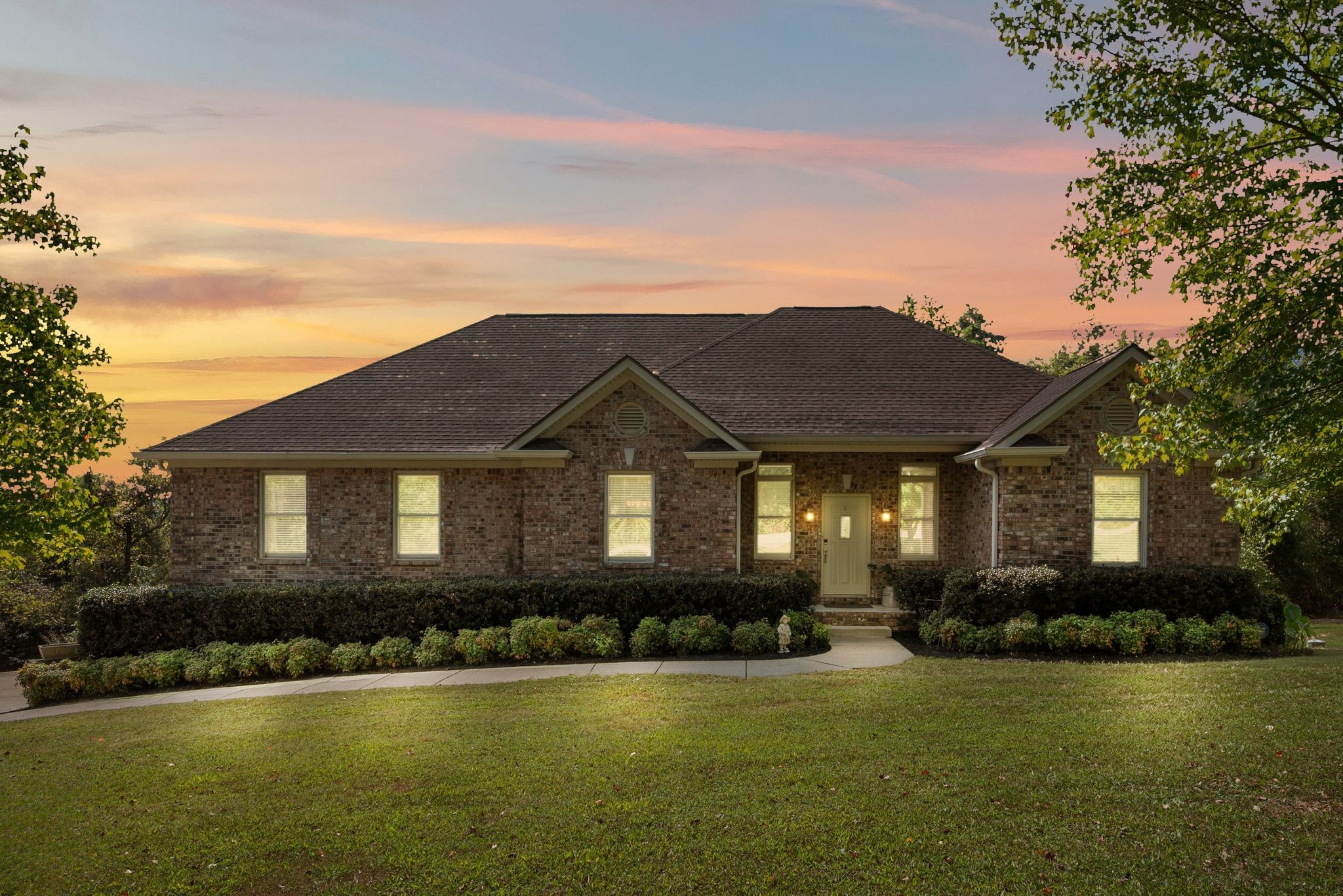 1295 Campbell Rd