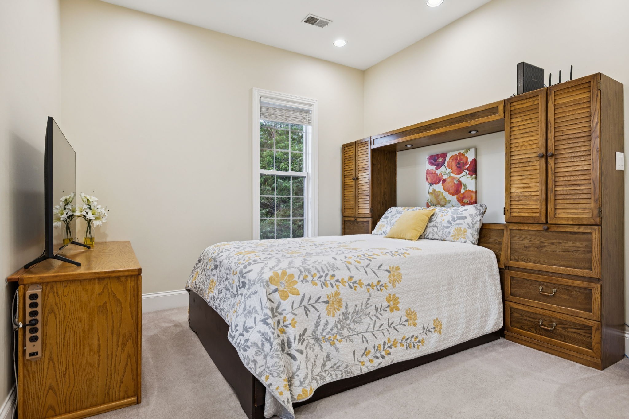 115 Rea Dr