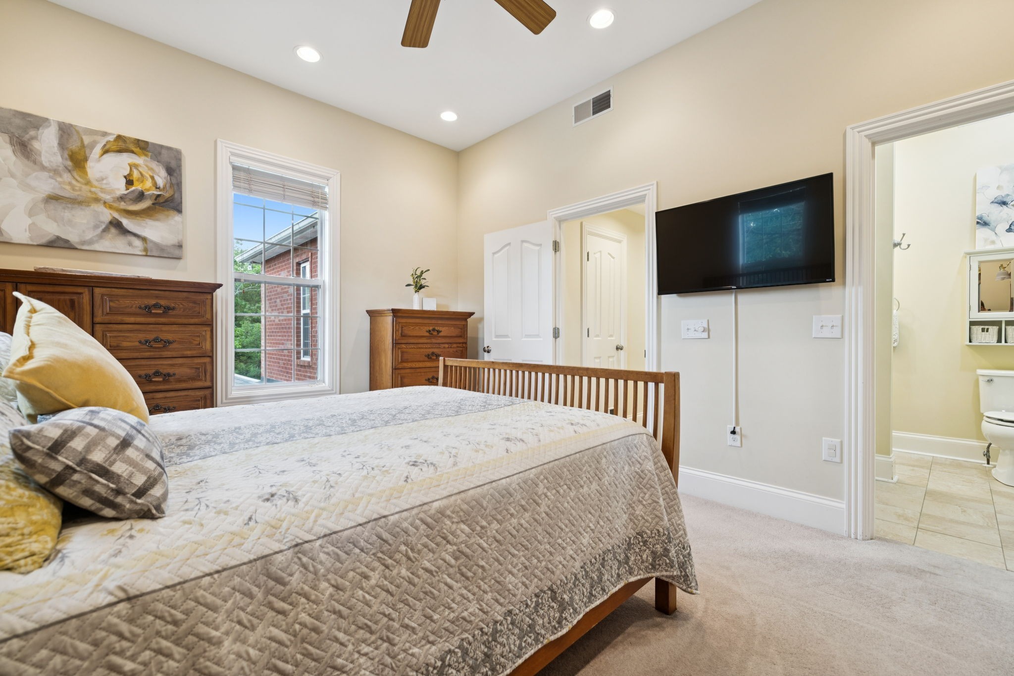 115 Rea Dr