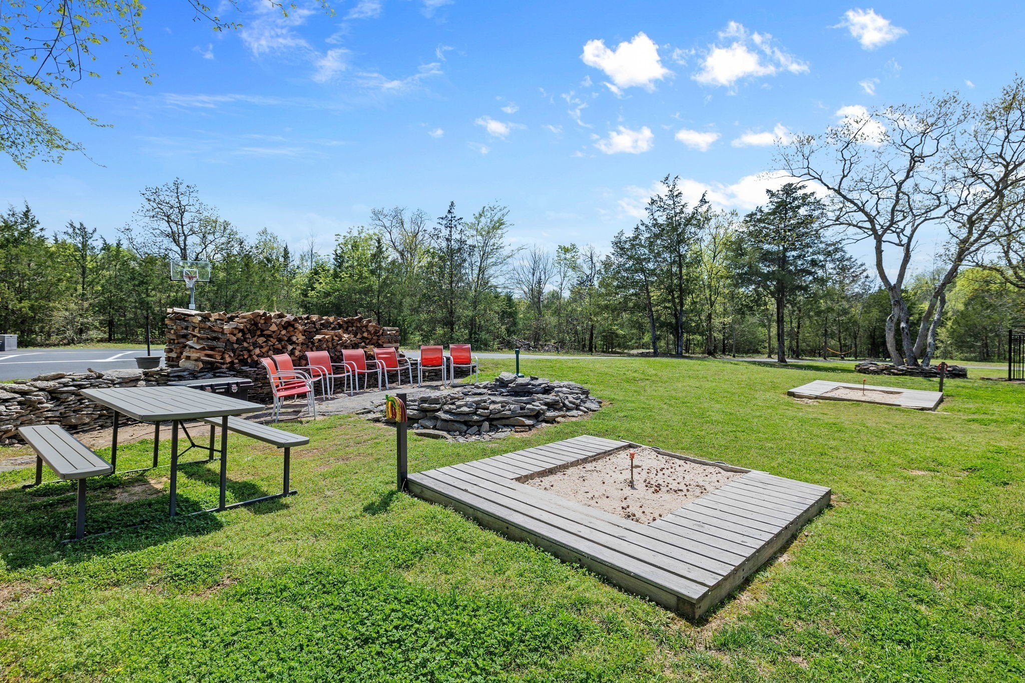 115 Rea Dr