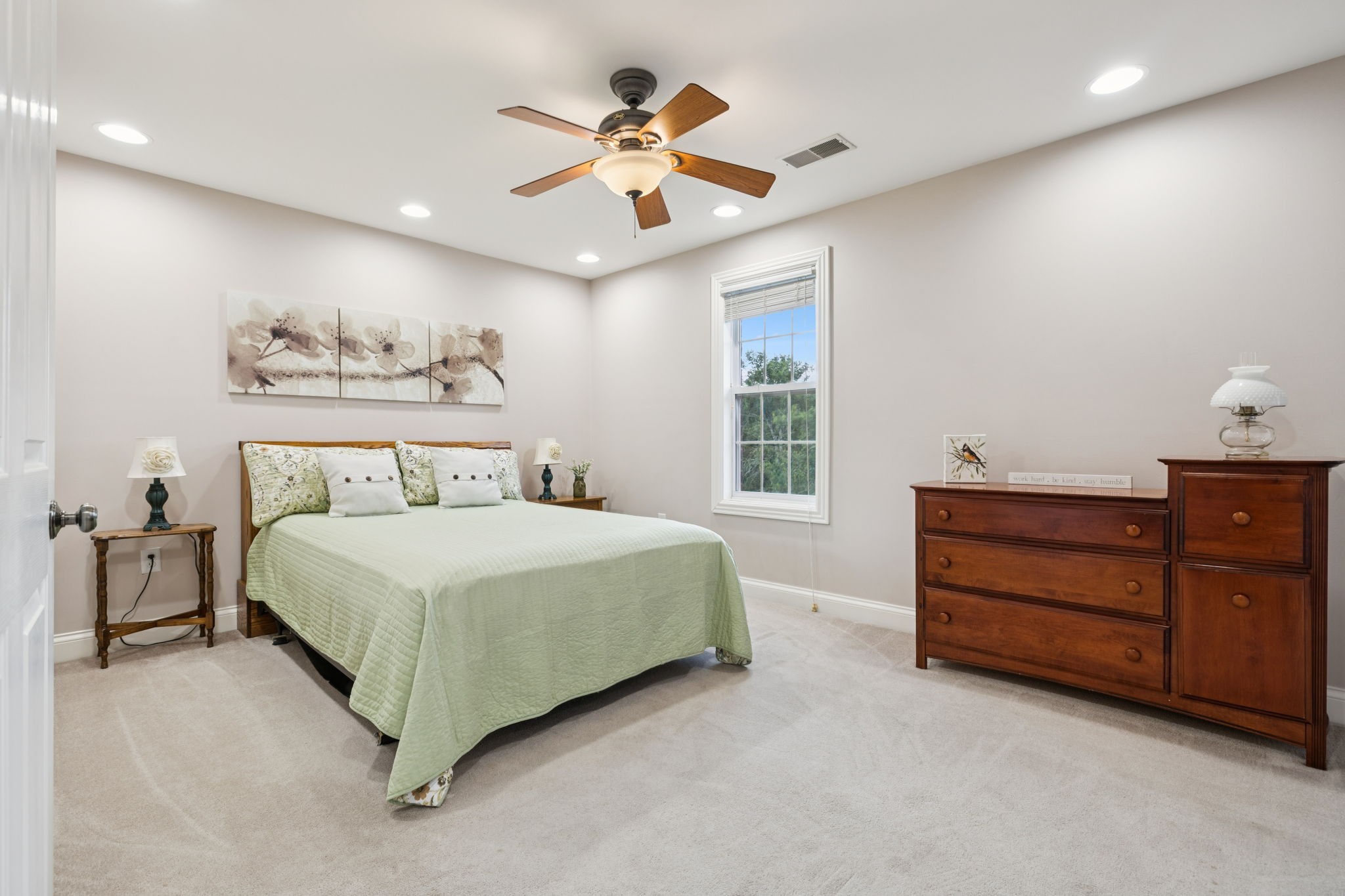 115 Rea Dr
