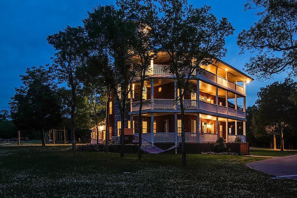 115 Rea Dr