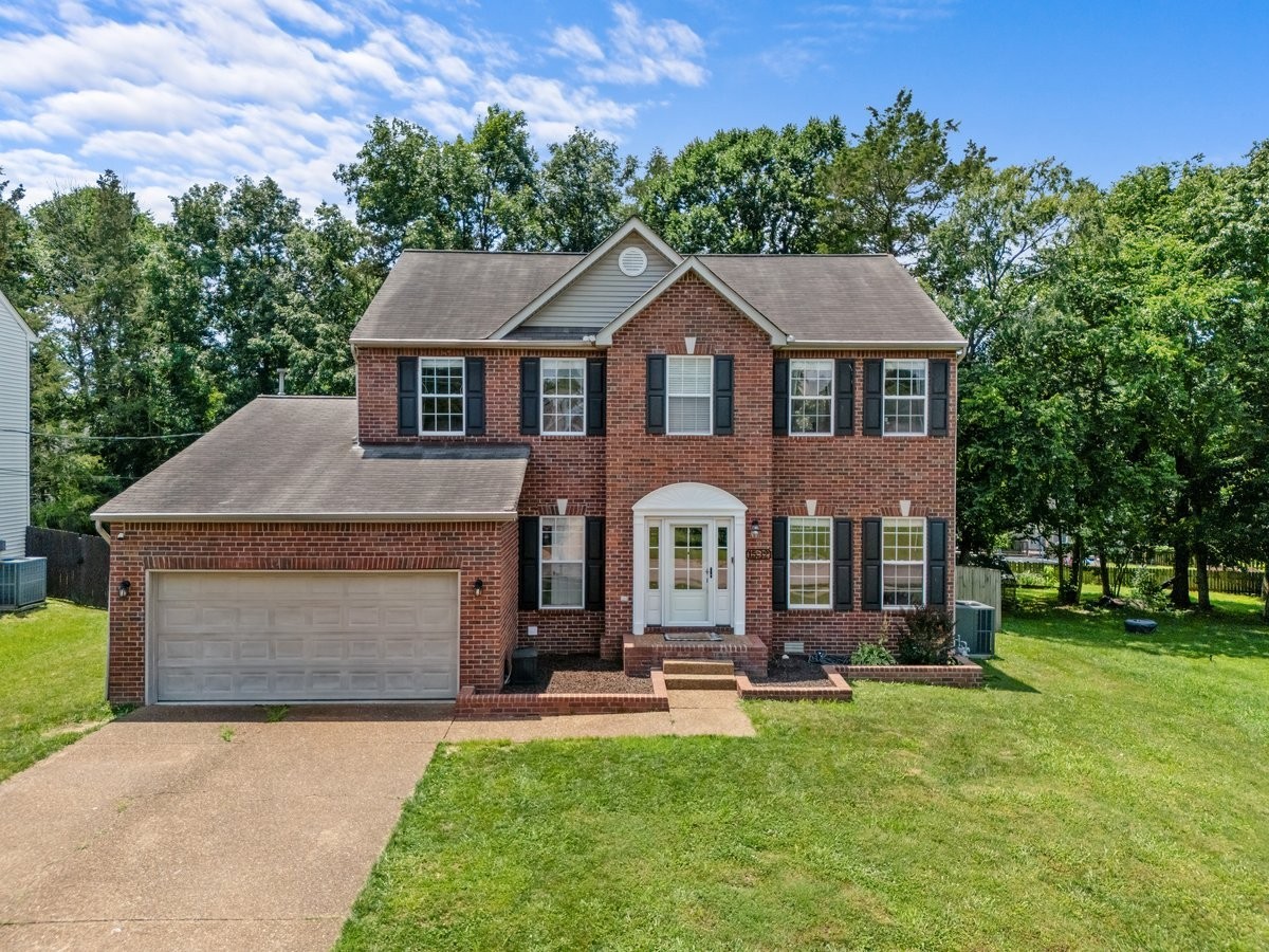 1532 Cardinal Ln