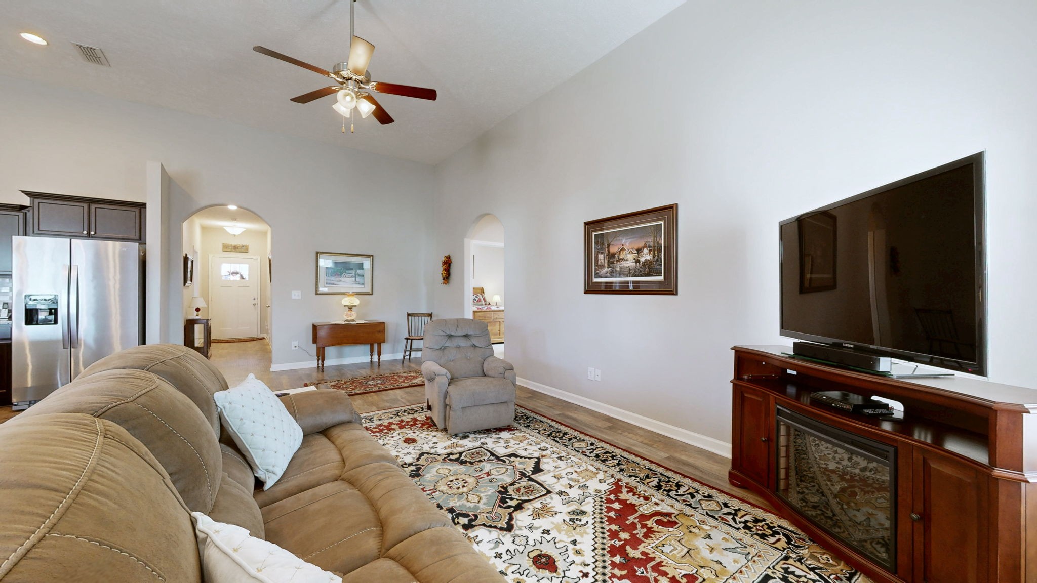 1324 Busiris Dr