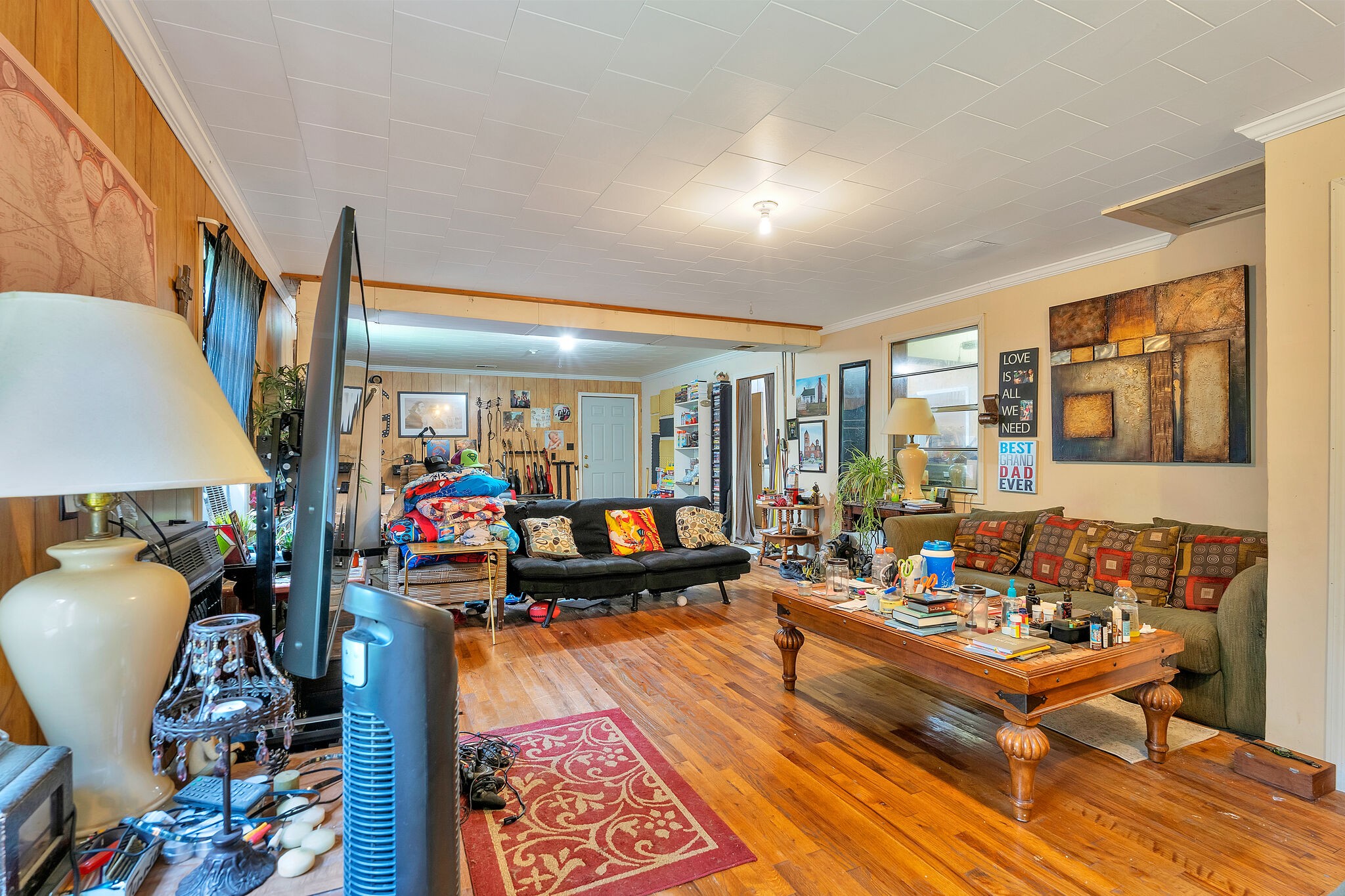 1205 Main St