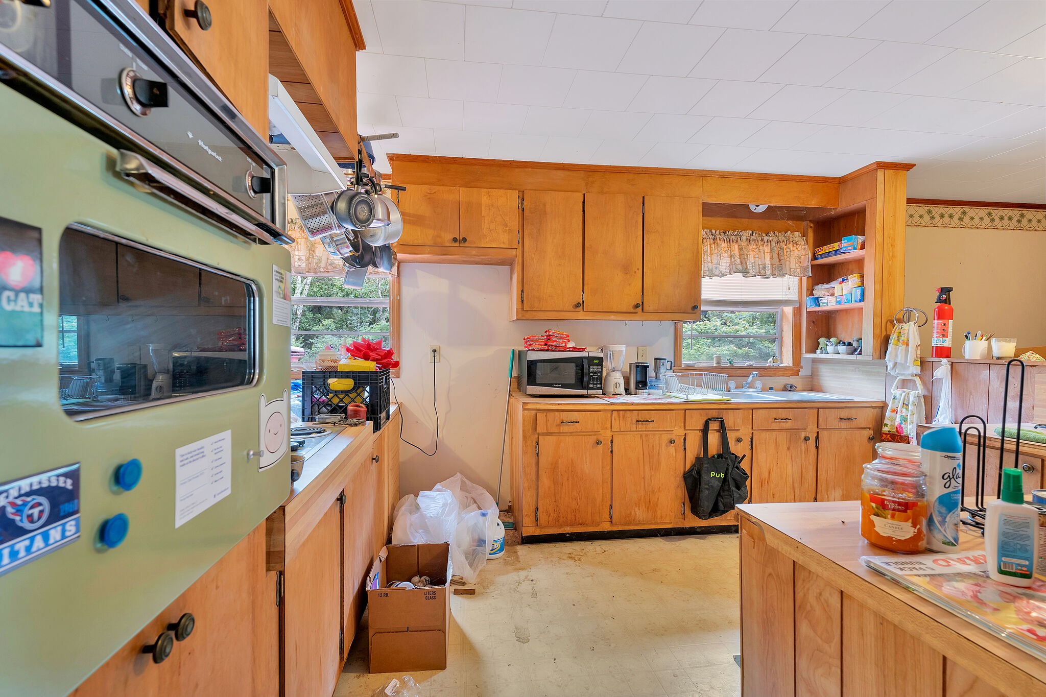 1205 Main St