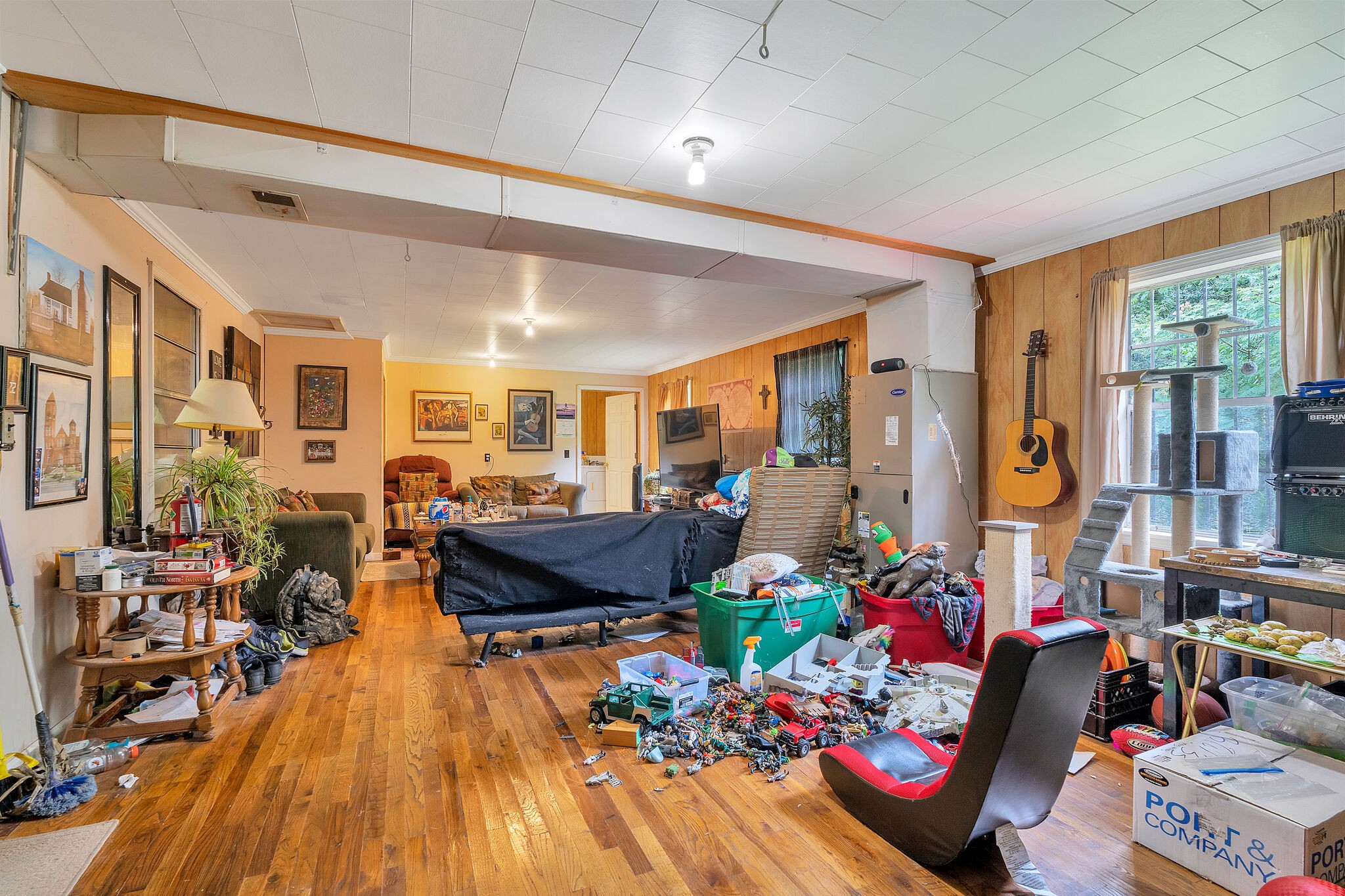 1205 Main St