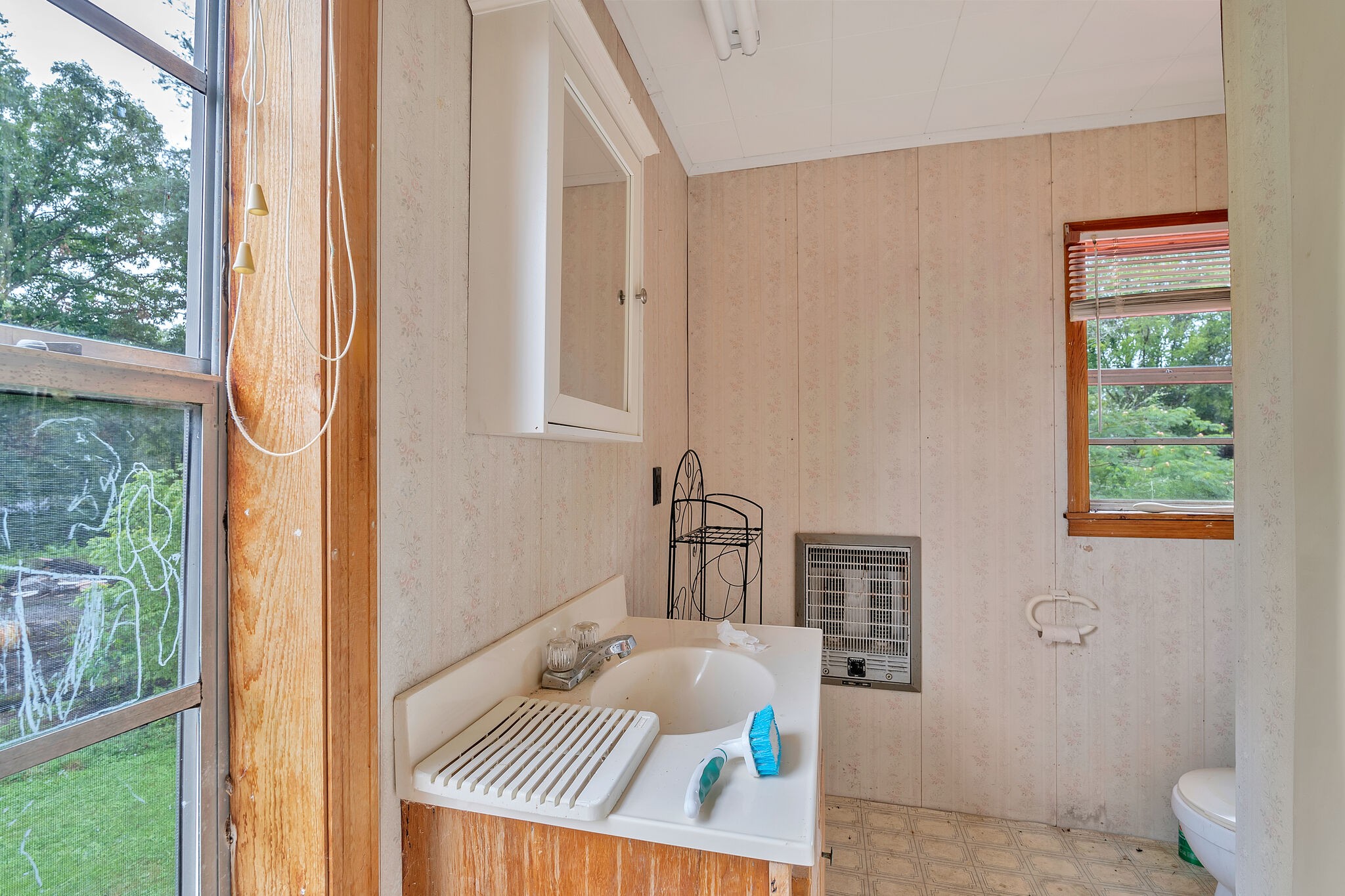 1205 Main St