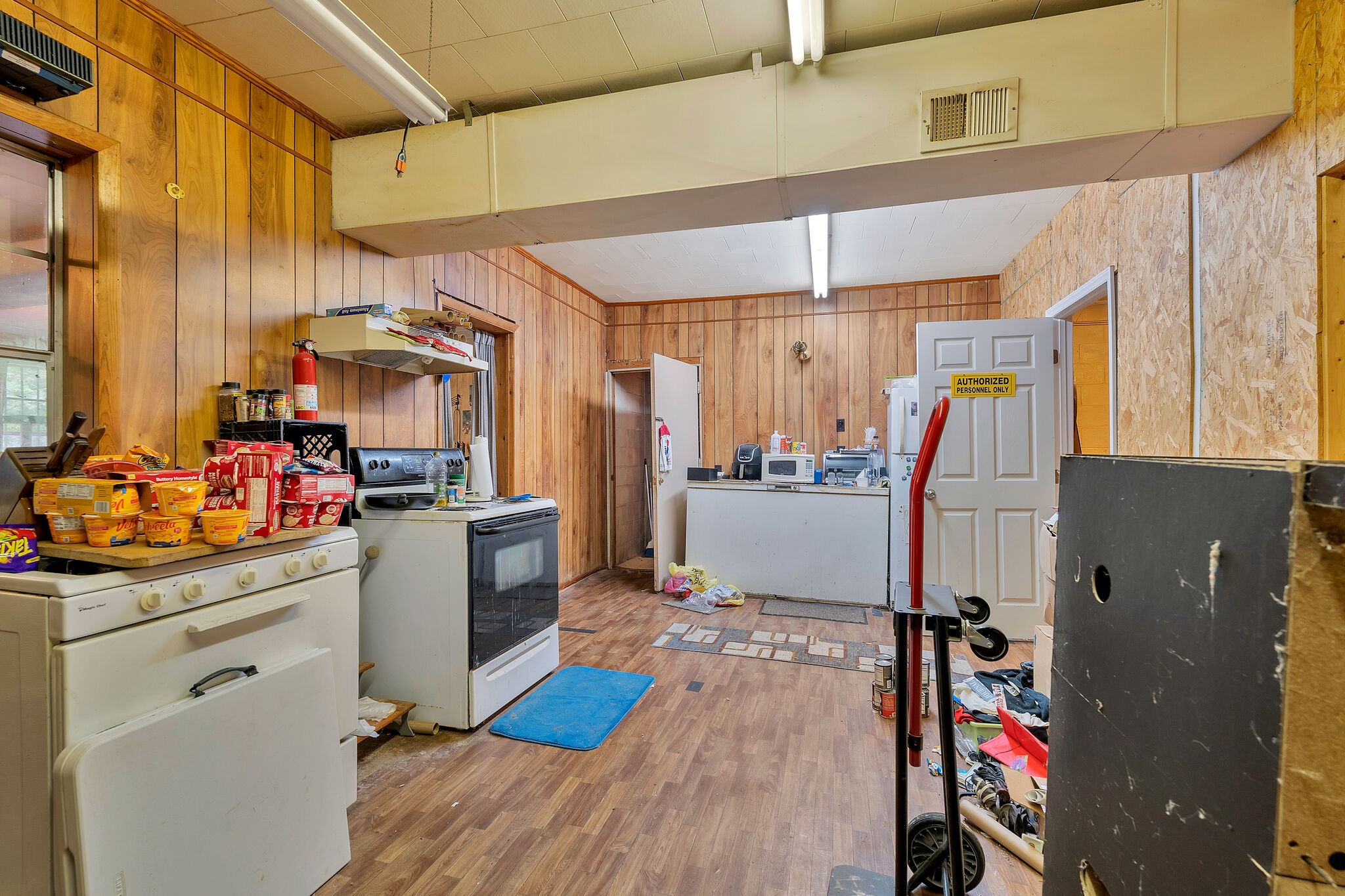 1205 Main St