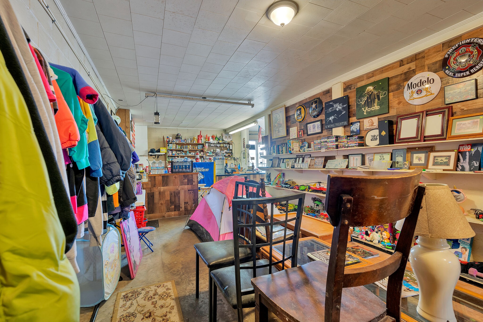 1205 Main St