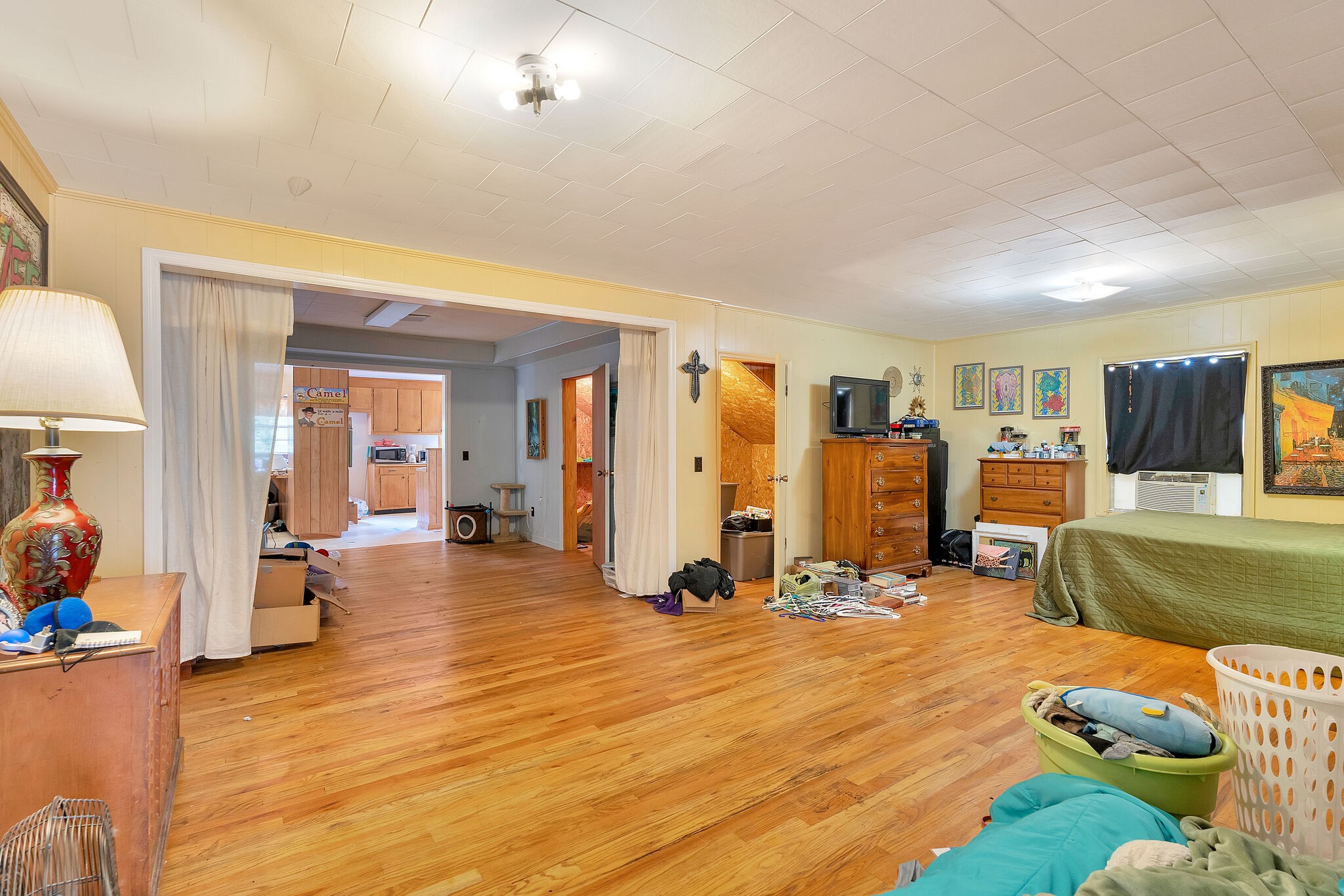 1205 Main St