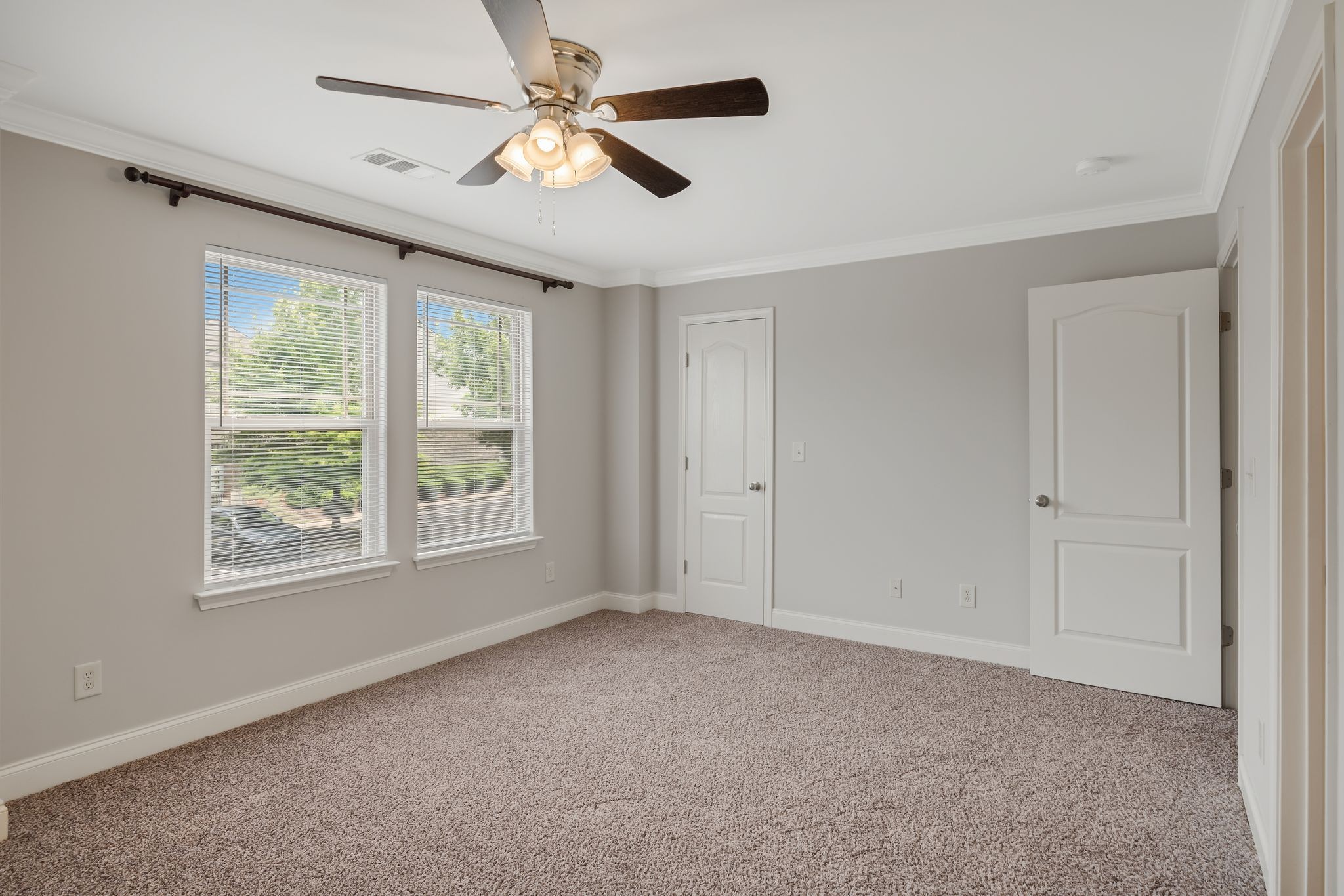 735 Tulip Grove Rd Unit: 205