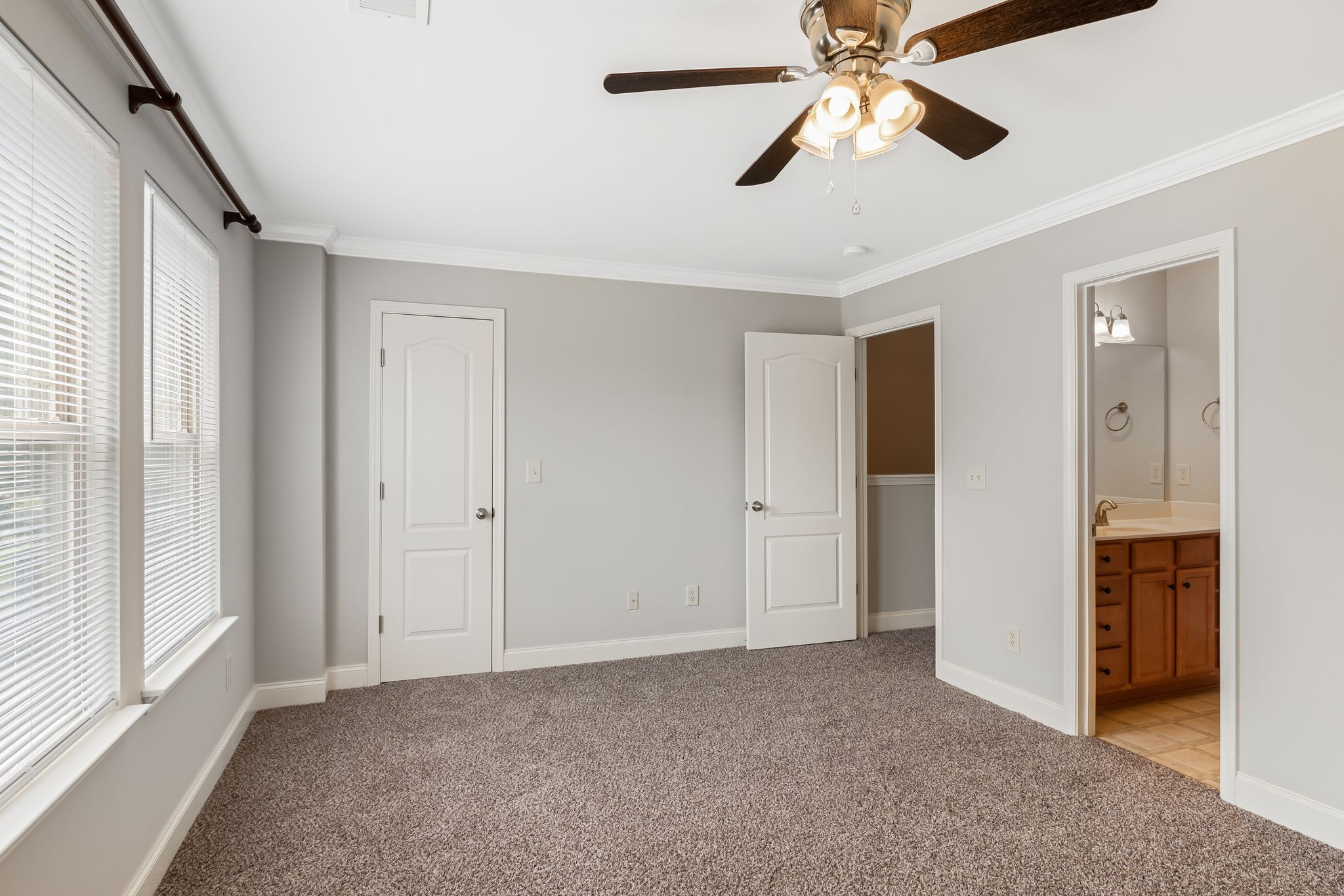 735 Tulip Grove Rd Unit: 205
